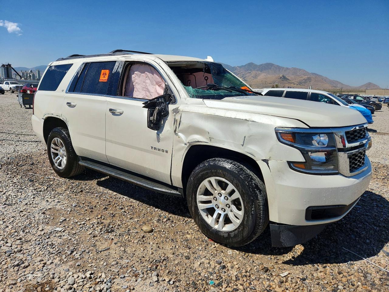 2015 Chevrolet Tahoe K1500 Lt Белый vin: 1GNSKBKC5FR712277
