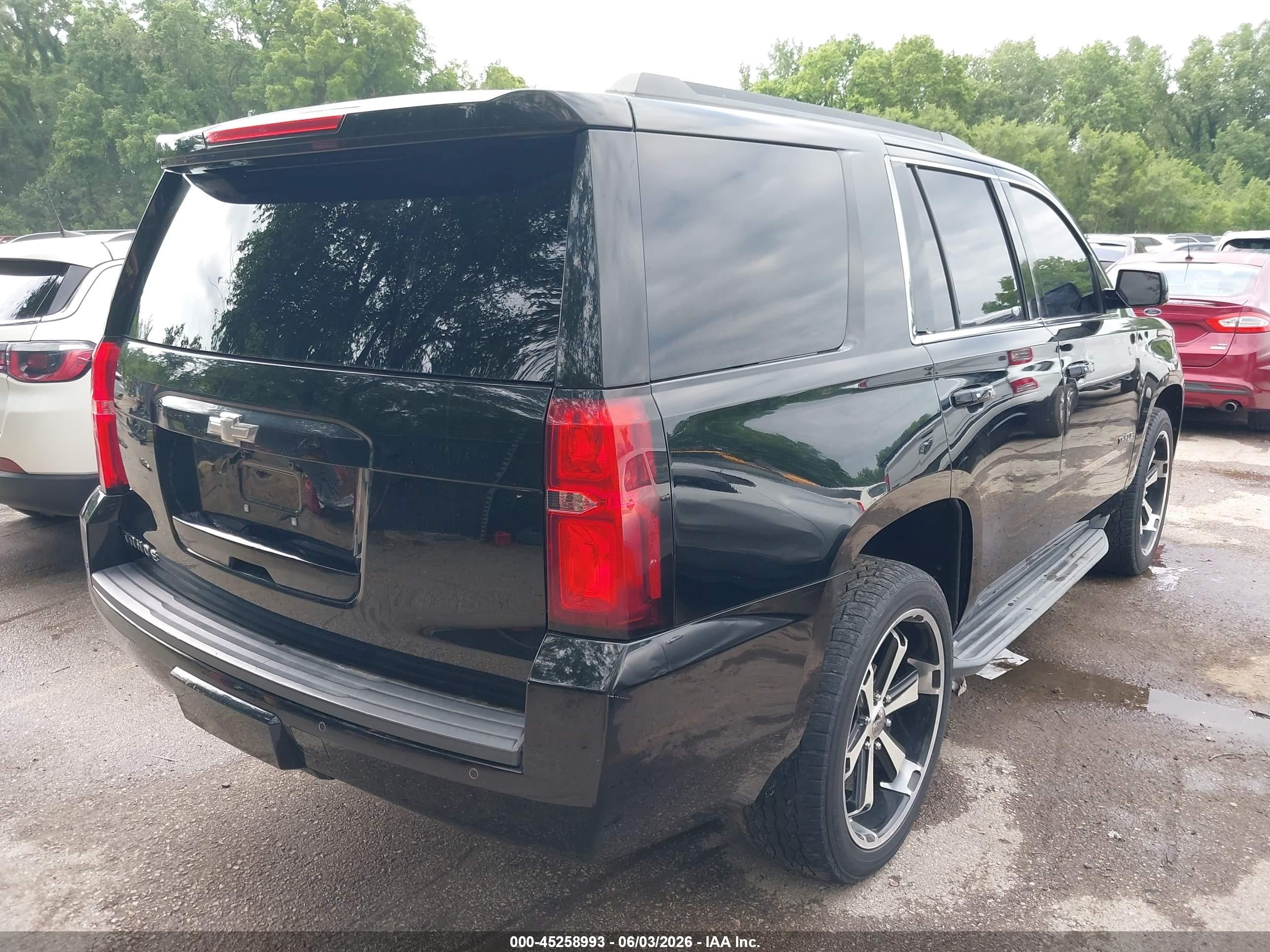 2015 Chevrolet Tahoe Lt Black vin: 1GNSKBKC6FR101206