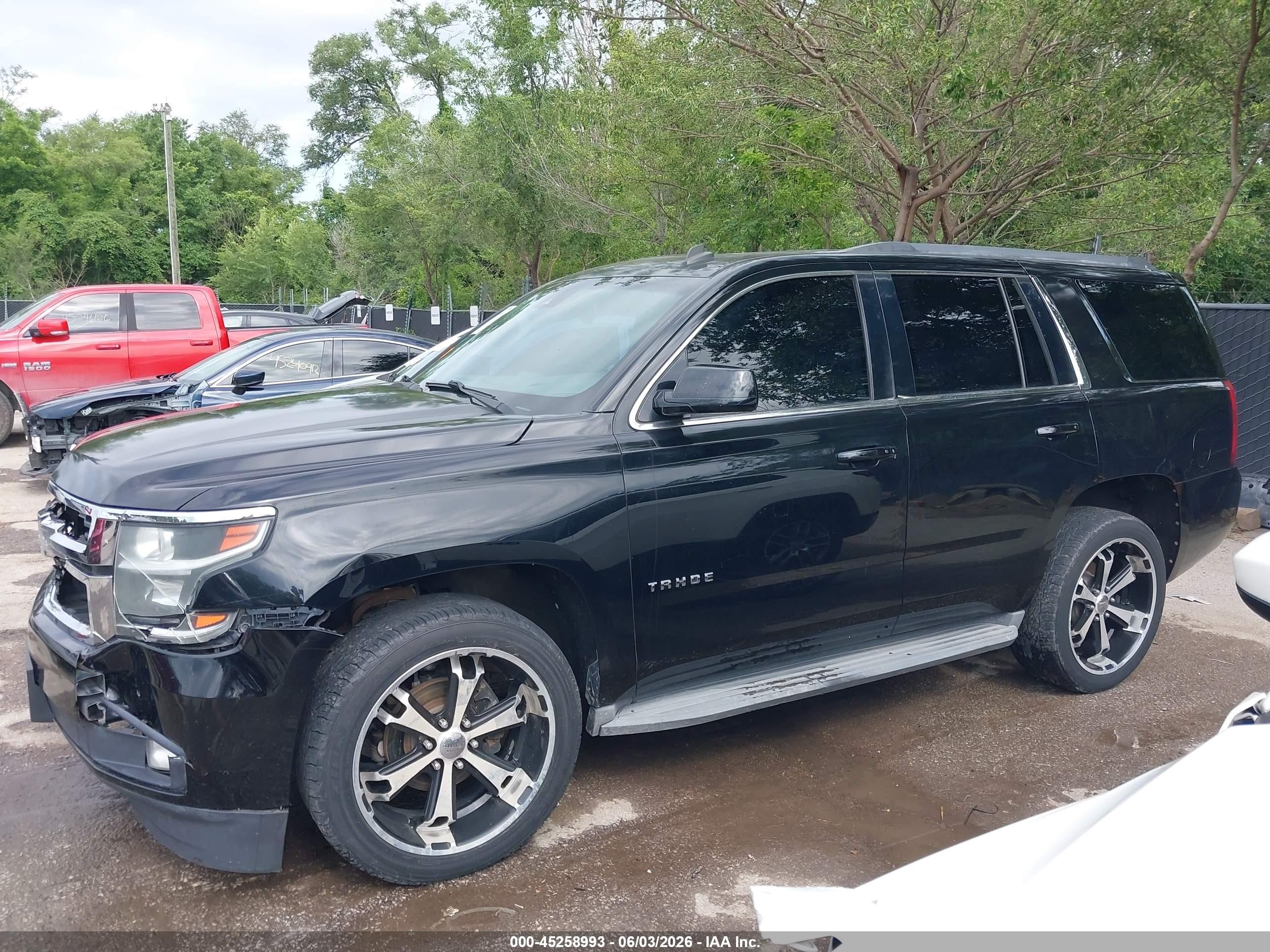 2015 Chevrolet Tahoe Lt Black vin: 1GNSKBKC6FR101206