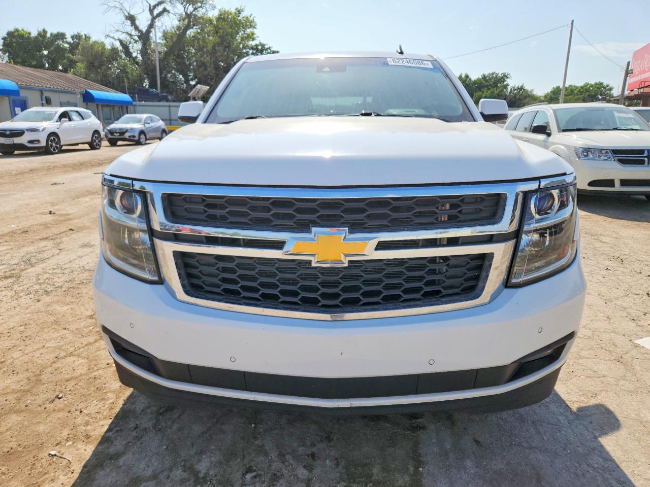2015 Chevrolet Tahoe K1500 Lt White vin: 1GNSKBKC6FR121469
