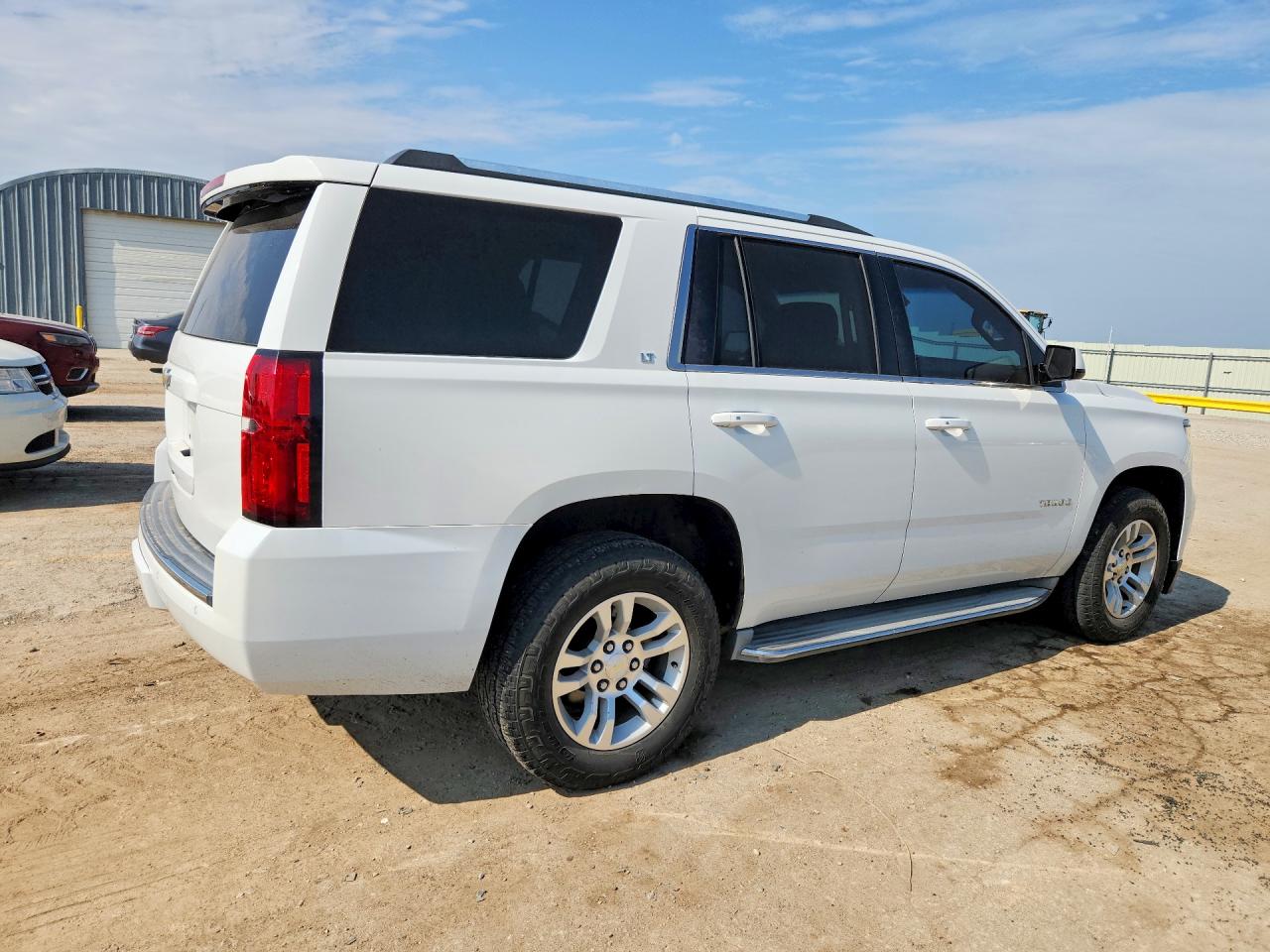2015 Chevrolet Tahoe K1500 Lt White vin: 1GNSKBKC6FR121469