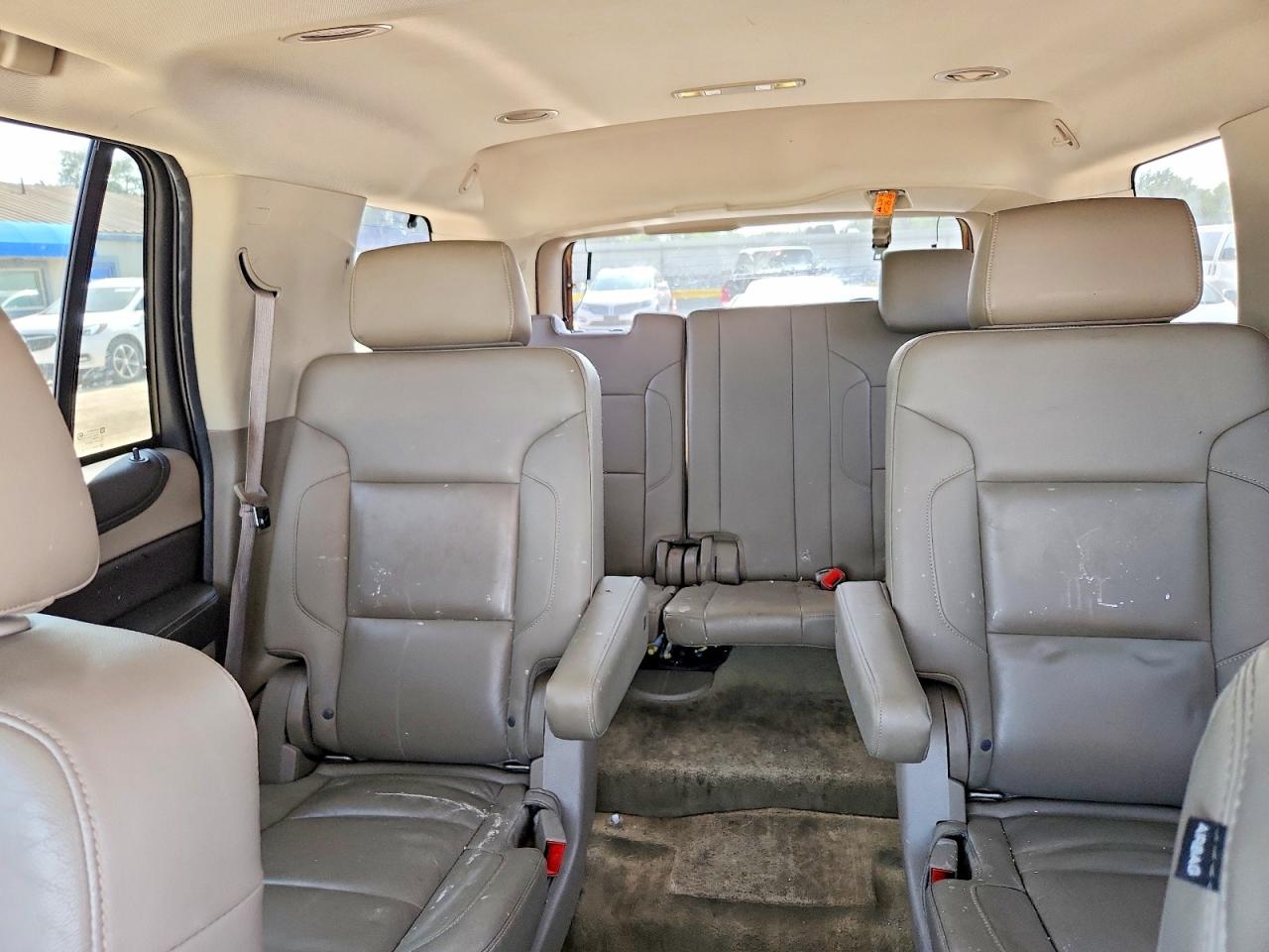 2015 Chevrolet Tahoe K1500 Lt White vin: 1GNSKBKC6FR121469