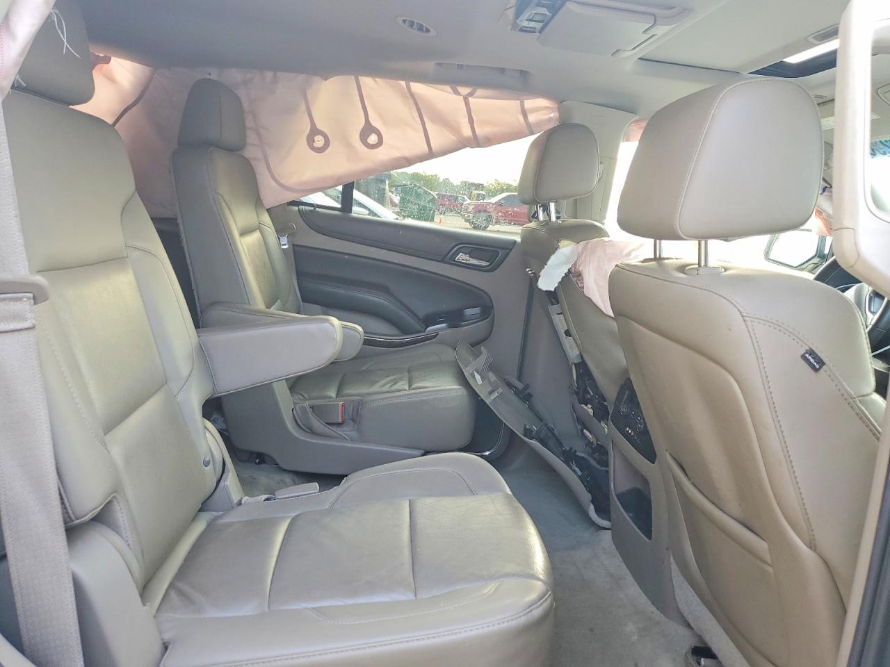 2015 Chevrolet Tahoe K1500 Lt White vin: 1GNSKBKC6FR187875