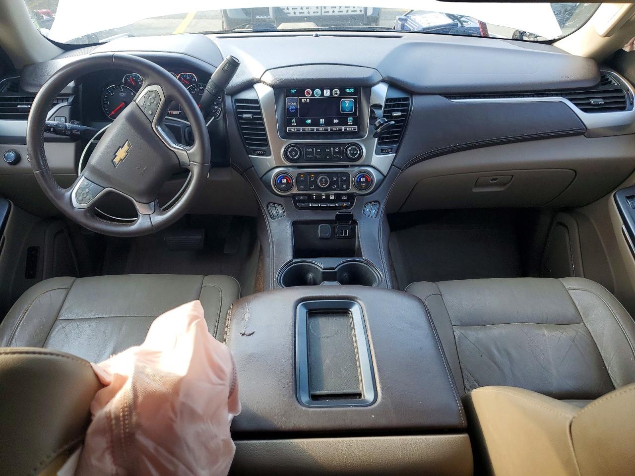 2015 Chevrolet Tahoe K1500 Lt White vin: 1GNSKBKC6FR187875