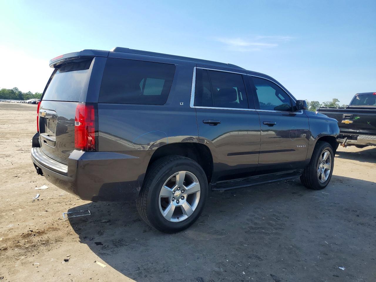 2015 Chevrolet Tahoe K1500 Lt Gray vin: 1GNSKBKC6FR239473