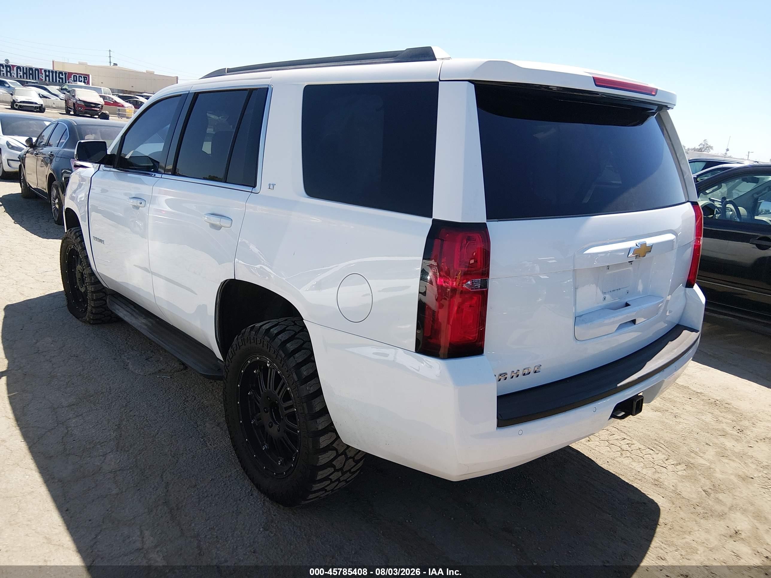 2015 Chevrolet Tahoe Lt White vin: 1GNSKBKC6FR243765