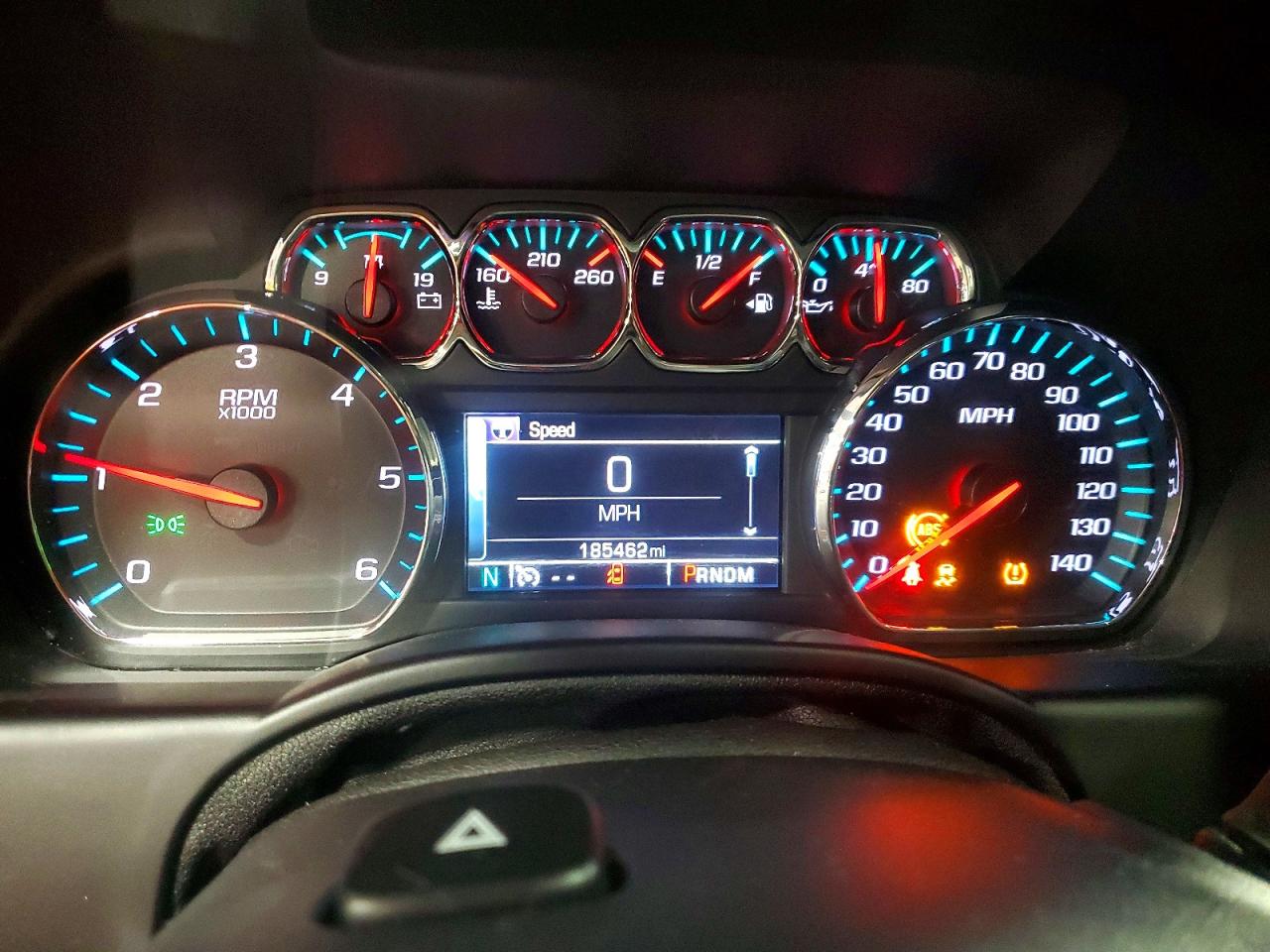 2015 Chevrolet Tahoe K1500 Lt Белый vin: 1GNSKBKC6FR572028