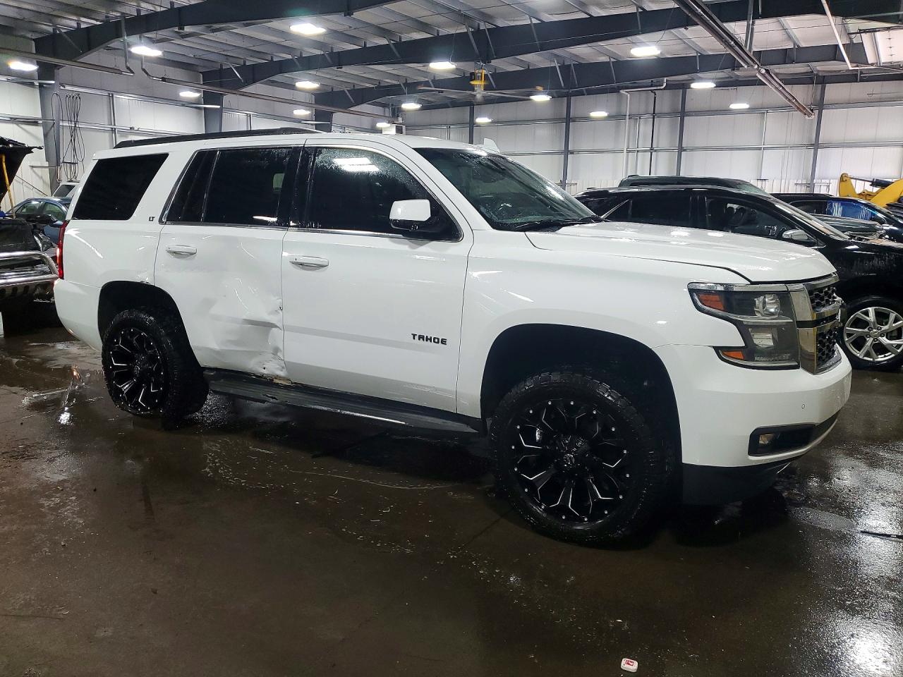 2015 Chevrolet Tahoe K1500 Lt Белый vin: 1GNSKBKC6FR572028