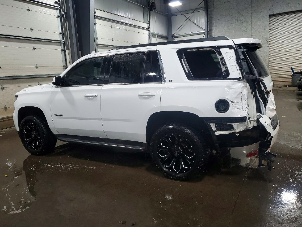 2015 Chevrolet Tahoe K1500 Lt Белый vin: 1GNSKBKC6FR572028