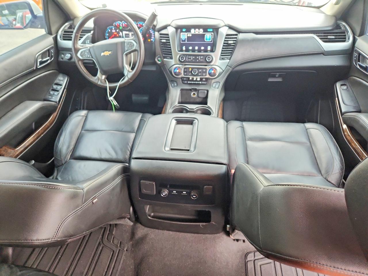 2015 Chevrolet Tahoe K1500 Lt White vin: 1GNSKBKC6FR591209