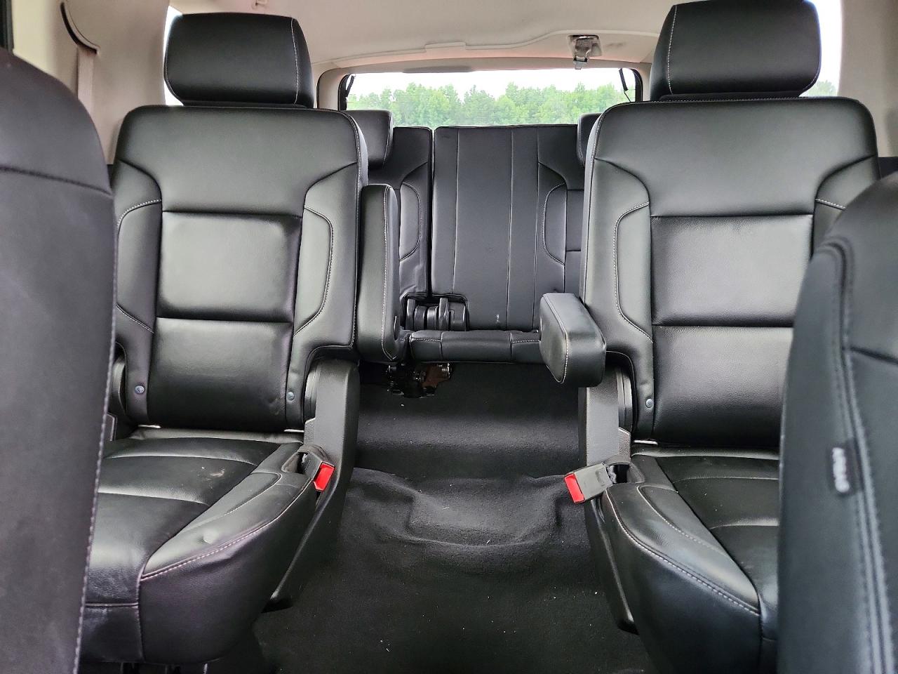 2015 Chevrolet Tahoe K1500 Lt White vin: 1GNSKBKC6FR591209