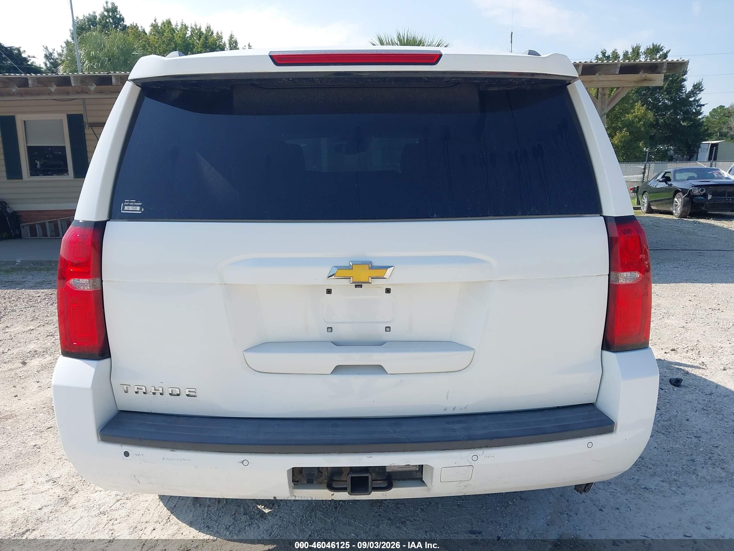 2015 Chevrolet Tahoe Lt White vin: 1GNSKBKC6FR645897