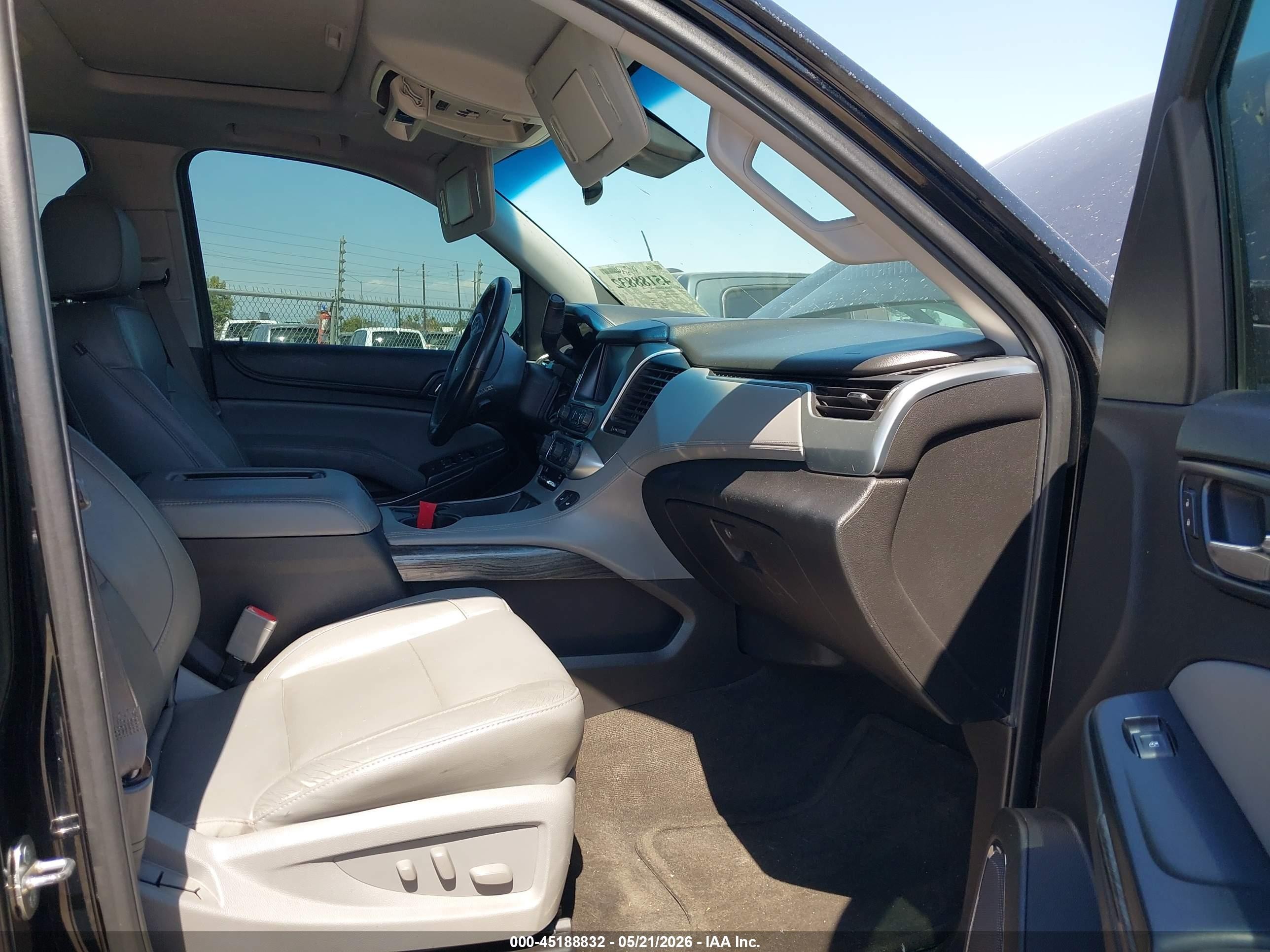 2015 Chevrolet Tahoe Lt Черный vin: 1GNSKBKC6FR657449