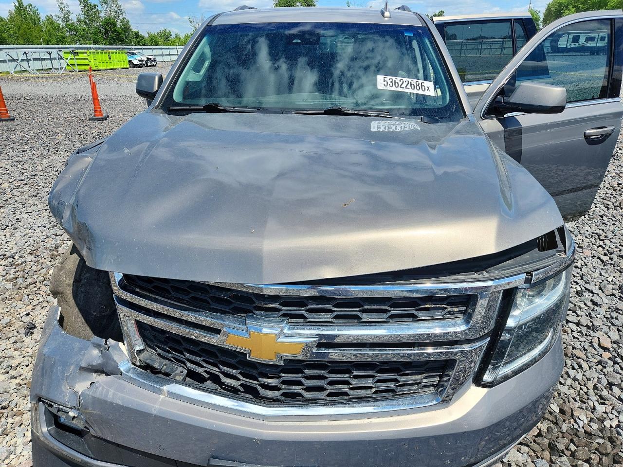 2017 Chevrolet Tahoe K1500 Lt Серый vin: 1GNSKBKC6HR385603