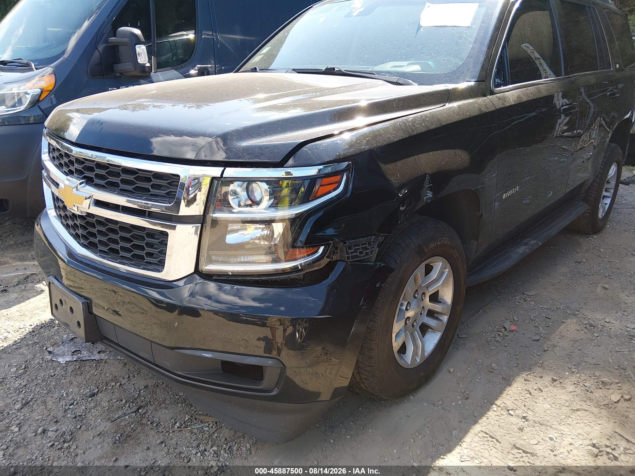 2018 Chevrolet Tahoe Lt Черный vin: 1GNSKBKC6JR174469