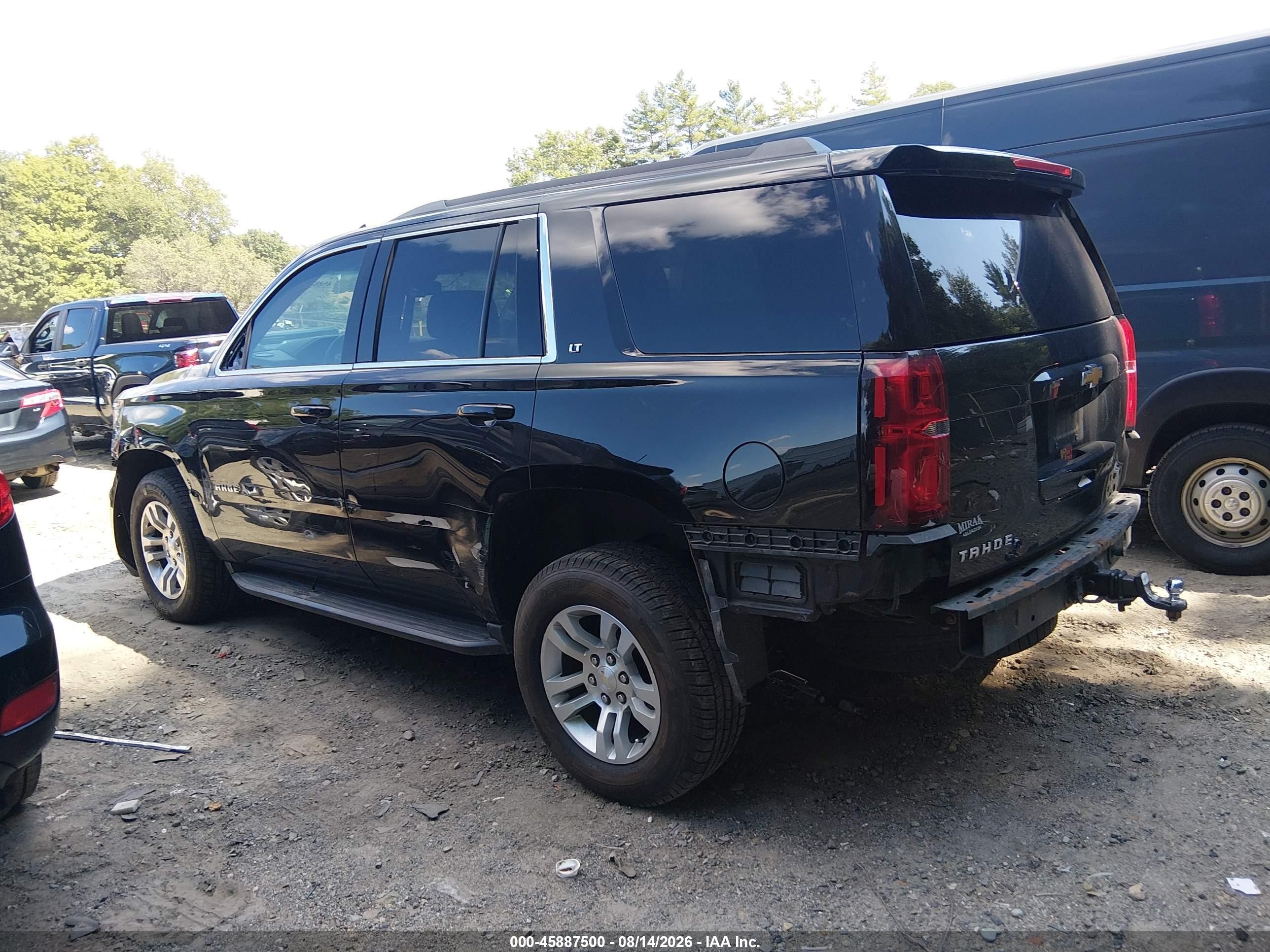 2018 Chevrolet Tahoe Lt Черный vin: 1GNSKBKC6JR174469