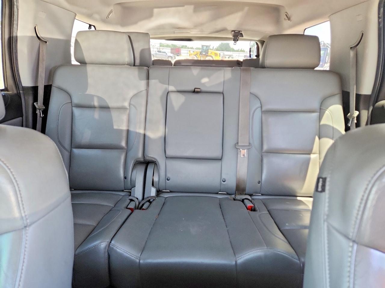 2015 Chevrolet Tahoe K1500 Lt Gray vin: 1GNSKBKC7FR106477