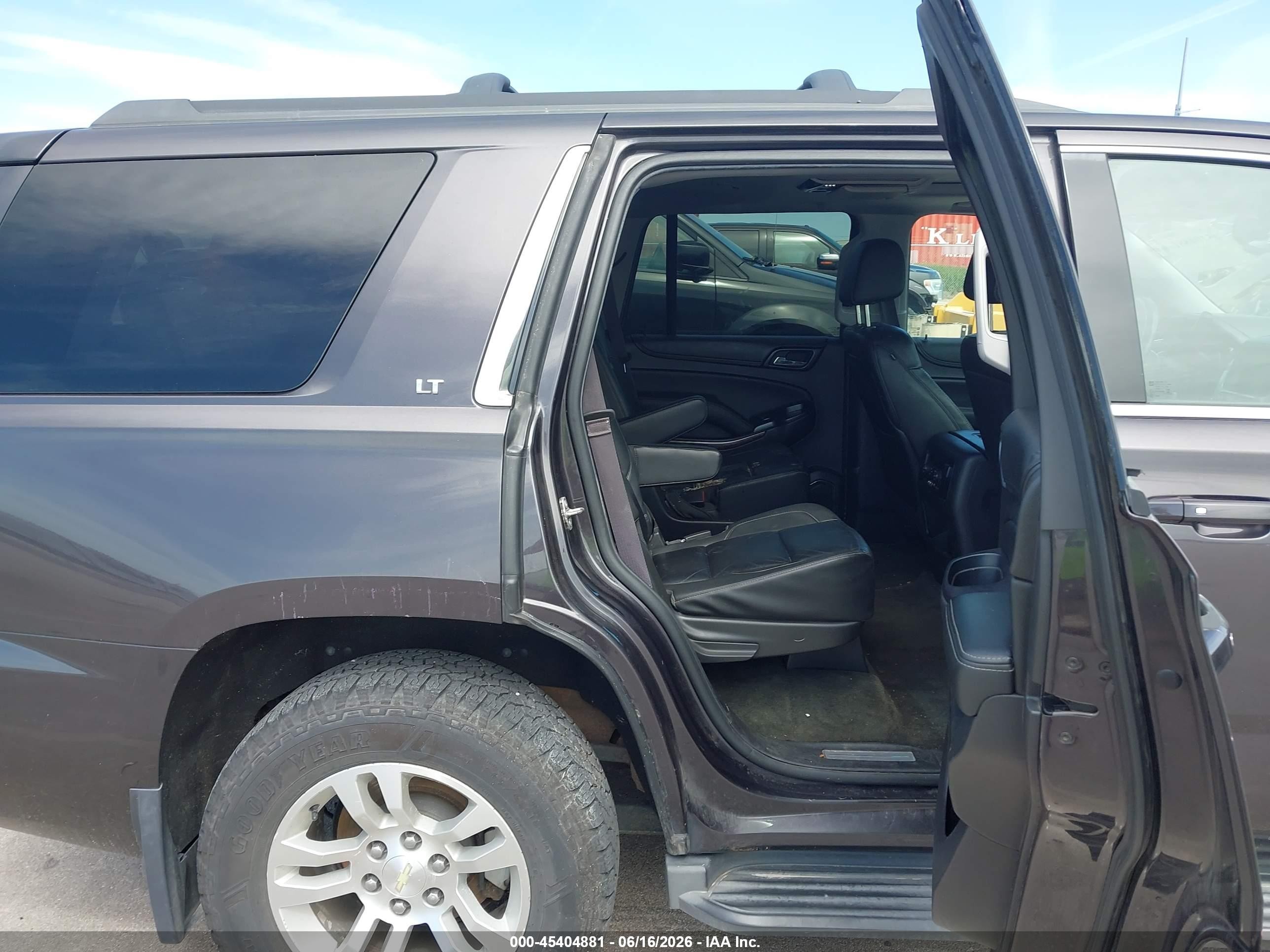 2015 Chevrolet Tahoe Lt Gray vin: 1GNSKBKC7FR178263