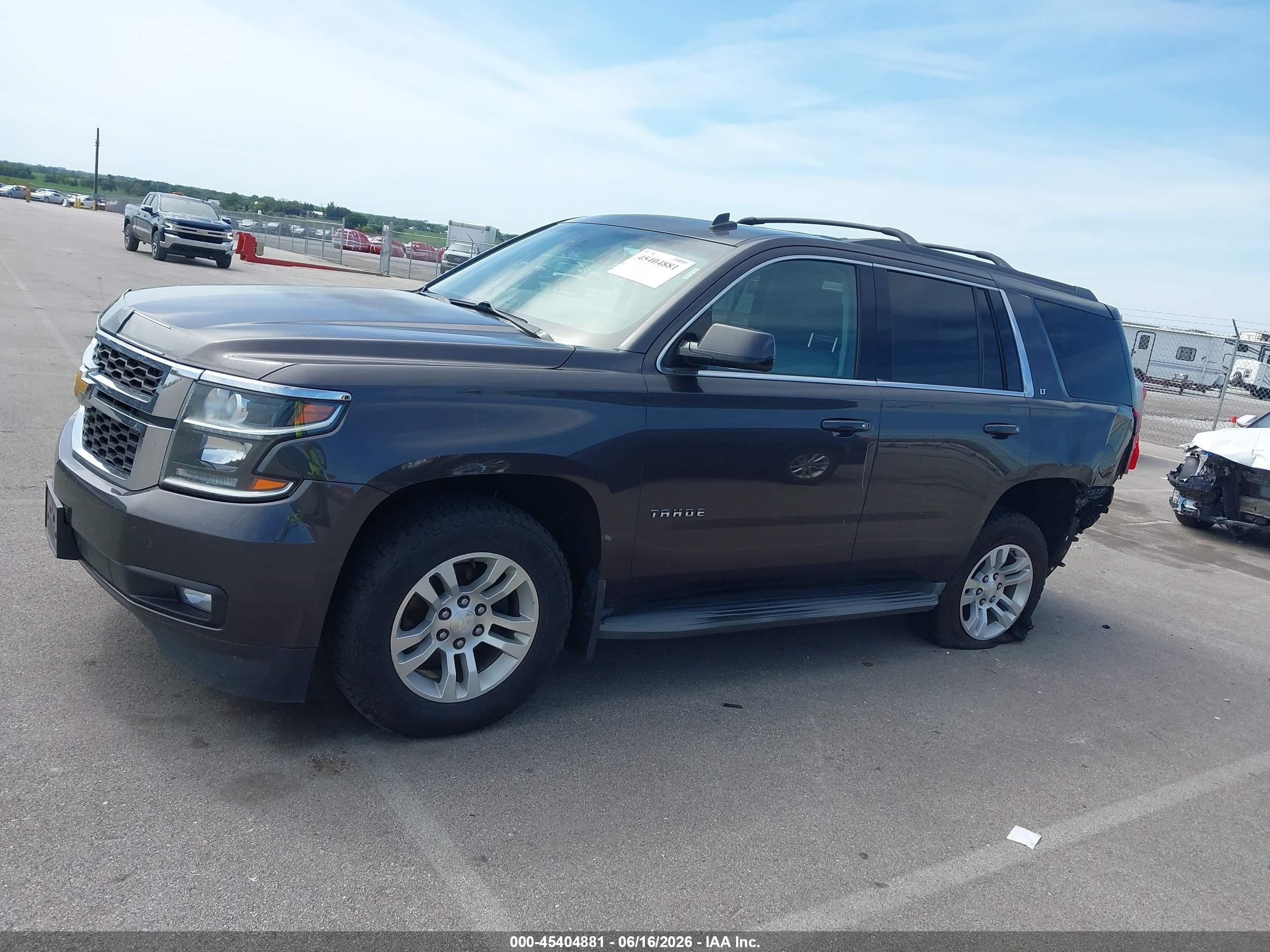 2015 Chevrolet Tahoe Lt Gray vin: 1GNSKBKC7FR178263