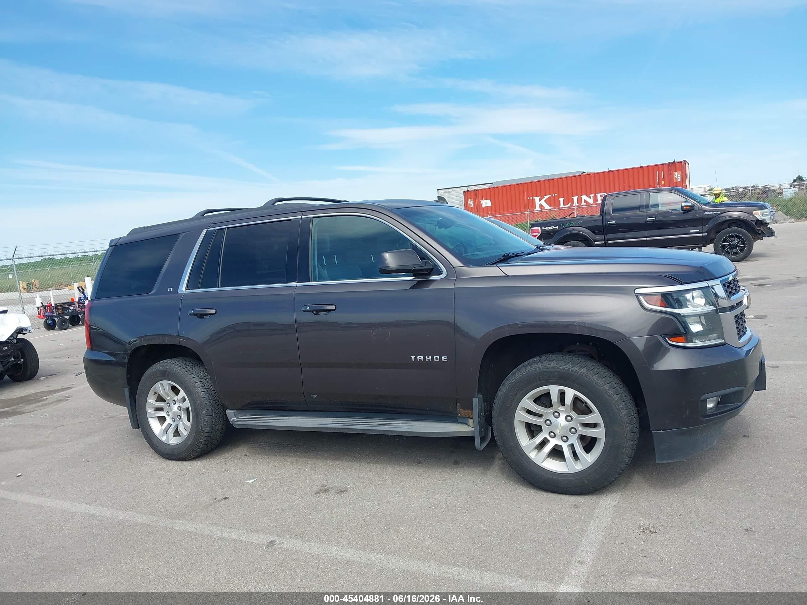 2015 Chevrolet Tahoe Lt Gray vin: 1GNSKBKC7FR178263