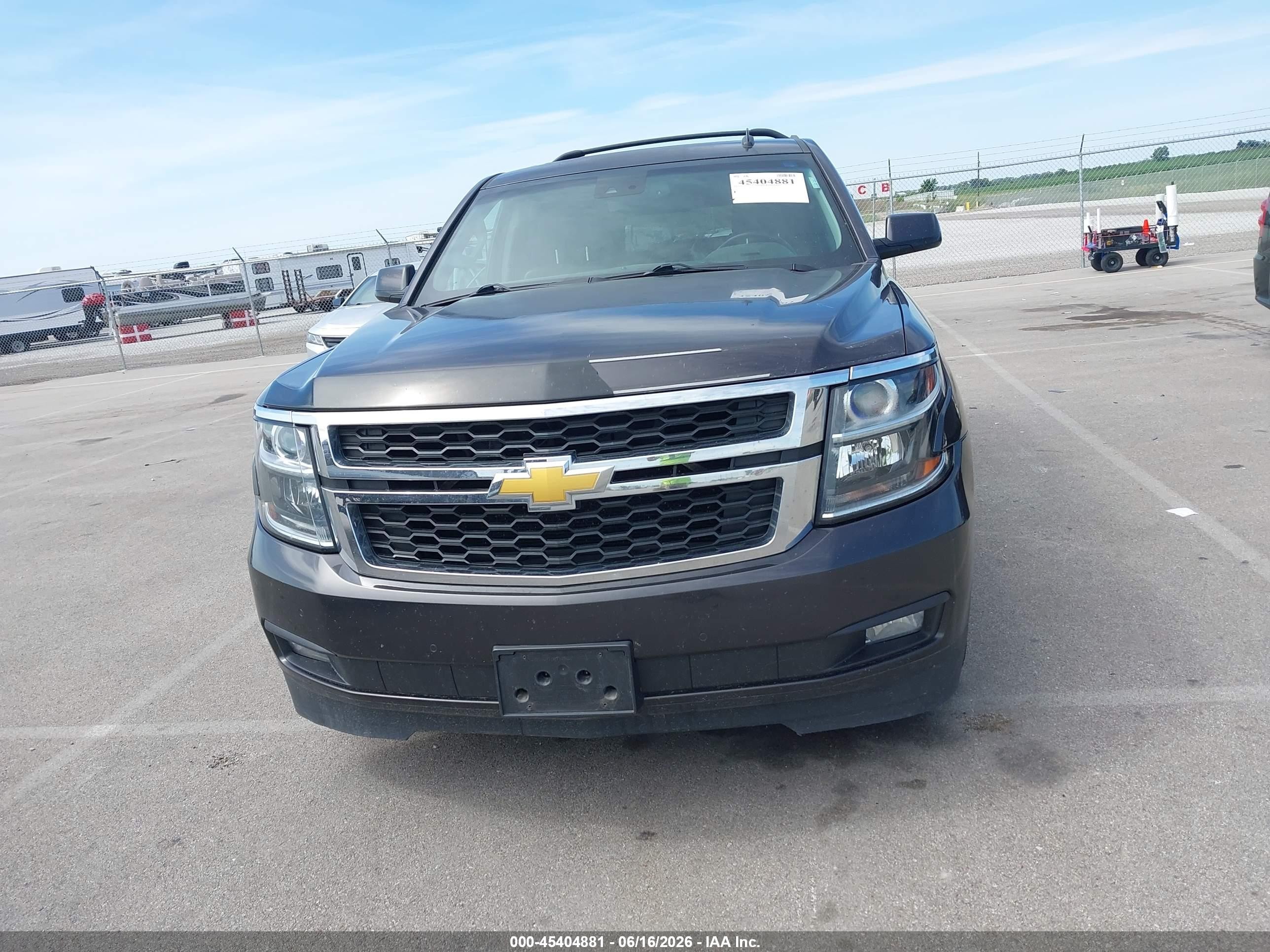 2015 Chevrolet Tahoe Lt Gray vin: 1GNSKBKC7FR178263