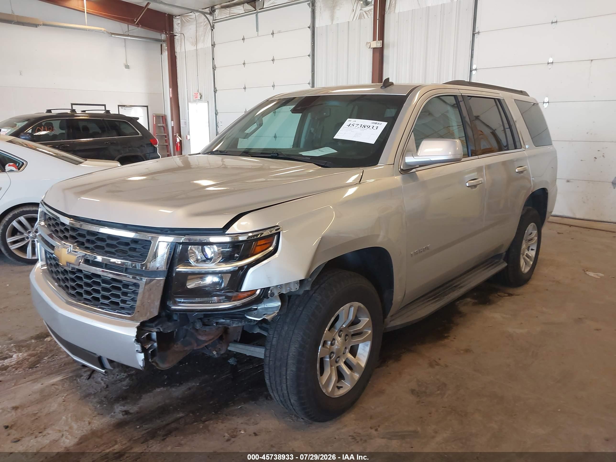 2015 Chevrolet Tahoe Lt Silver vin: 1GNSKBKC7FR181907