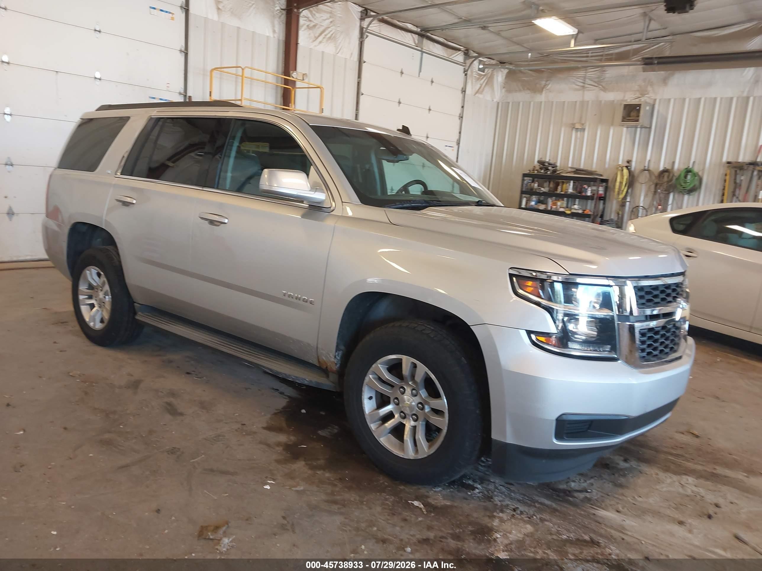 2015 Chevrolet Tahoe Lt Silver vin: 1GNSKBKC7FR181907