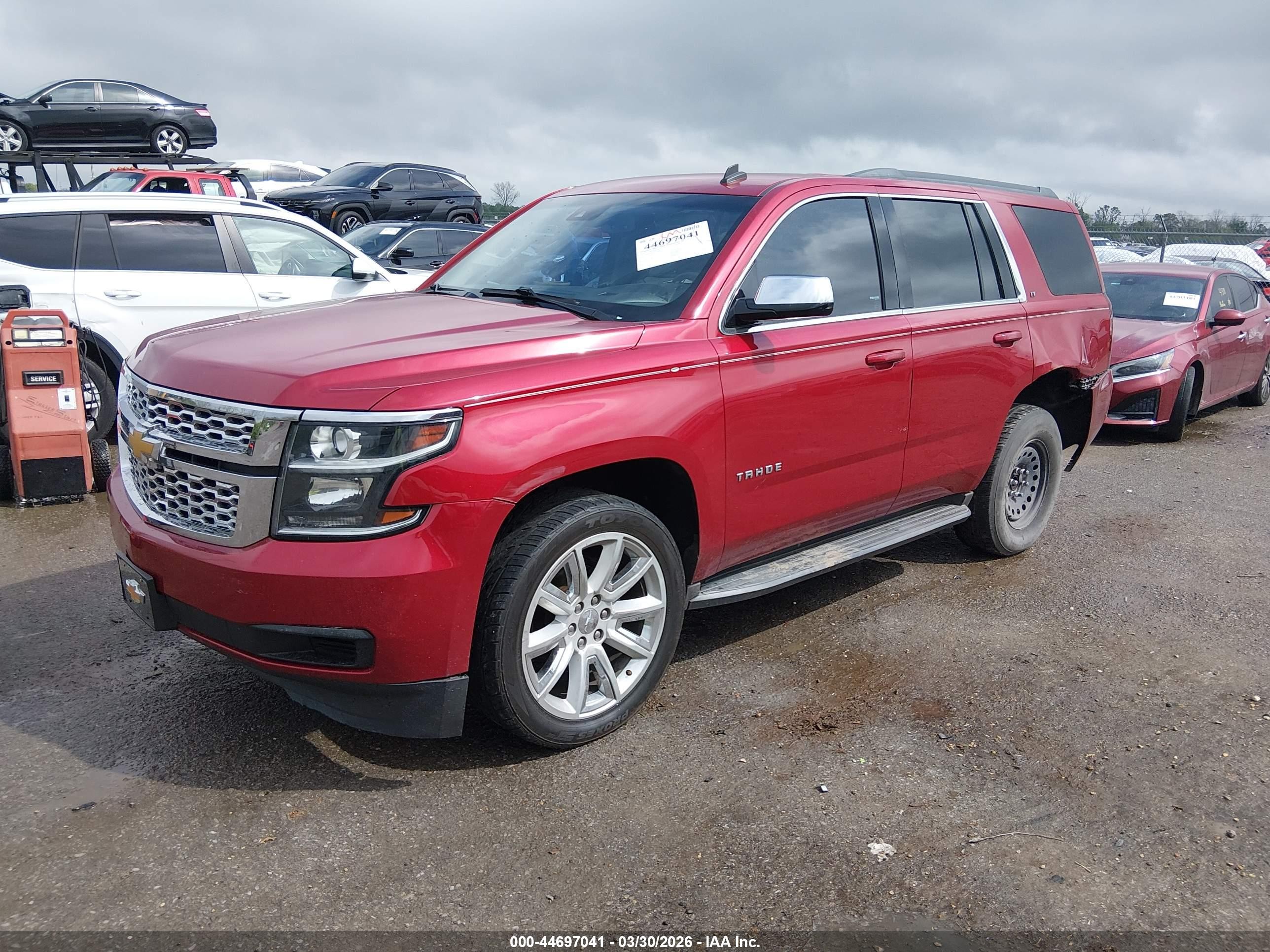 2015 Chevrolet Tahoe Lt Red vin: 1GNSKBKC7FR214968