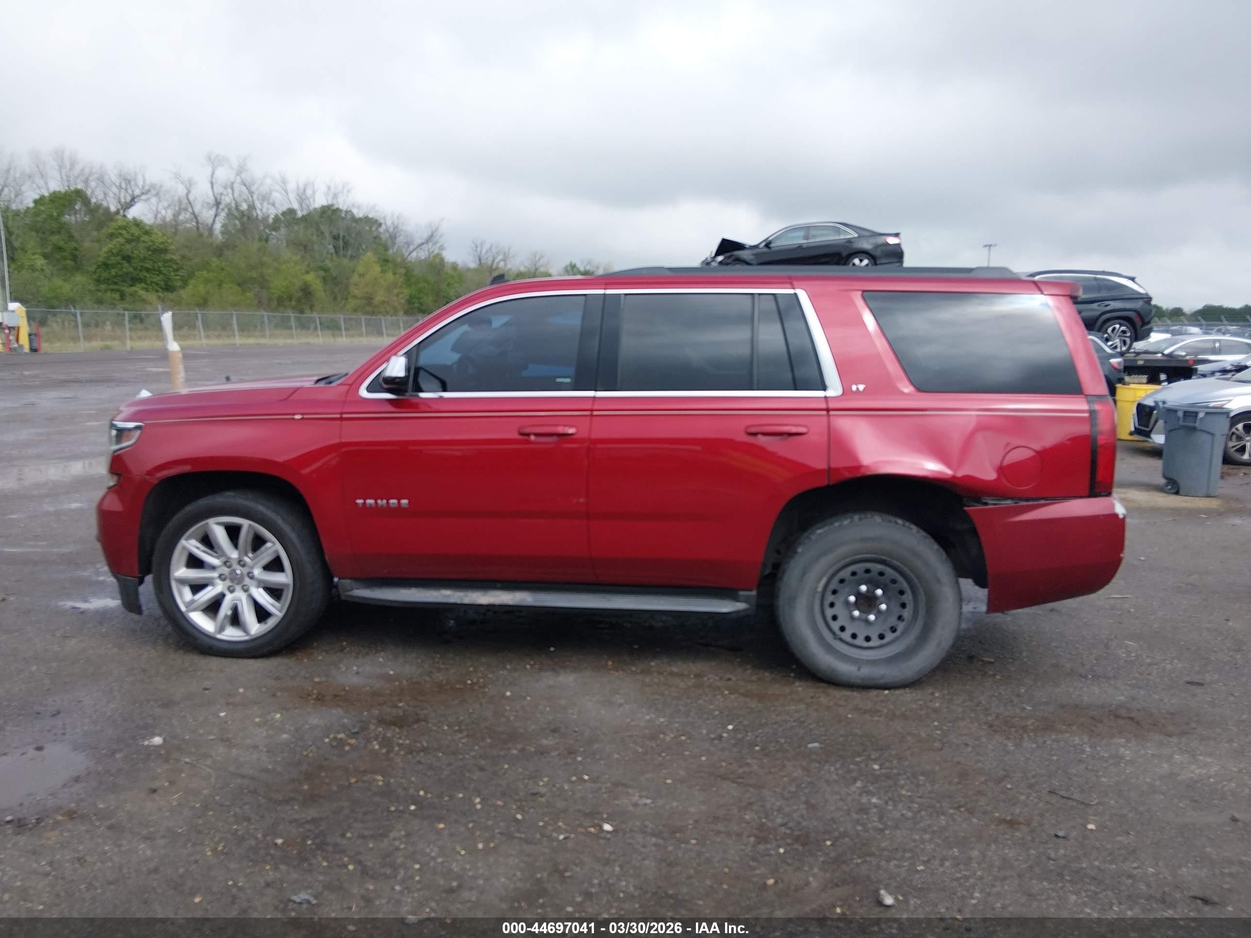 2015 Chevrolet Tahoe Lt Red vin: 1GNSKBKC7FR214968