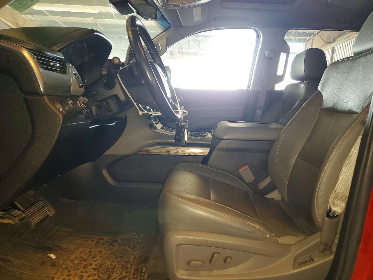 2015 Chevrolet Tahoe Red vin: 1GNSKBKC7FR247775