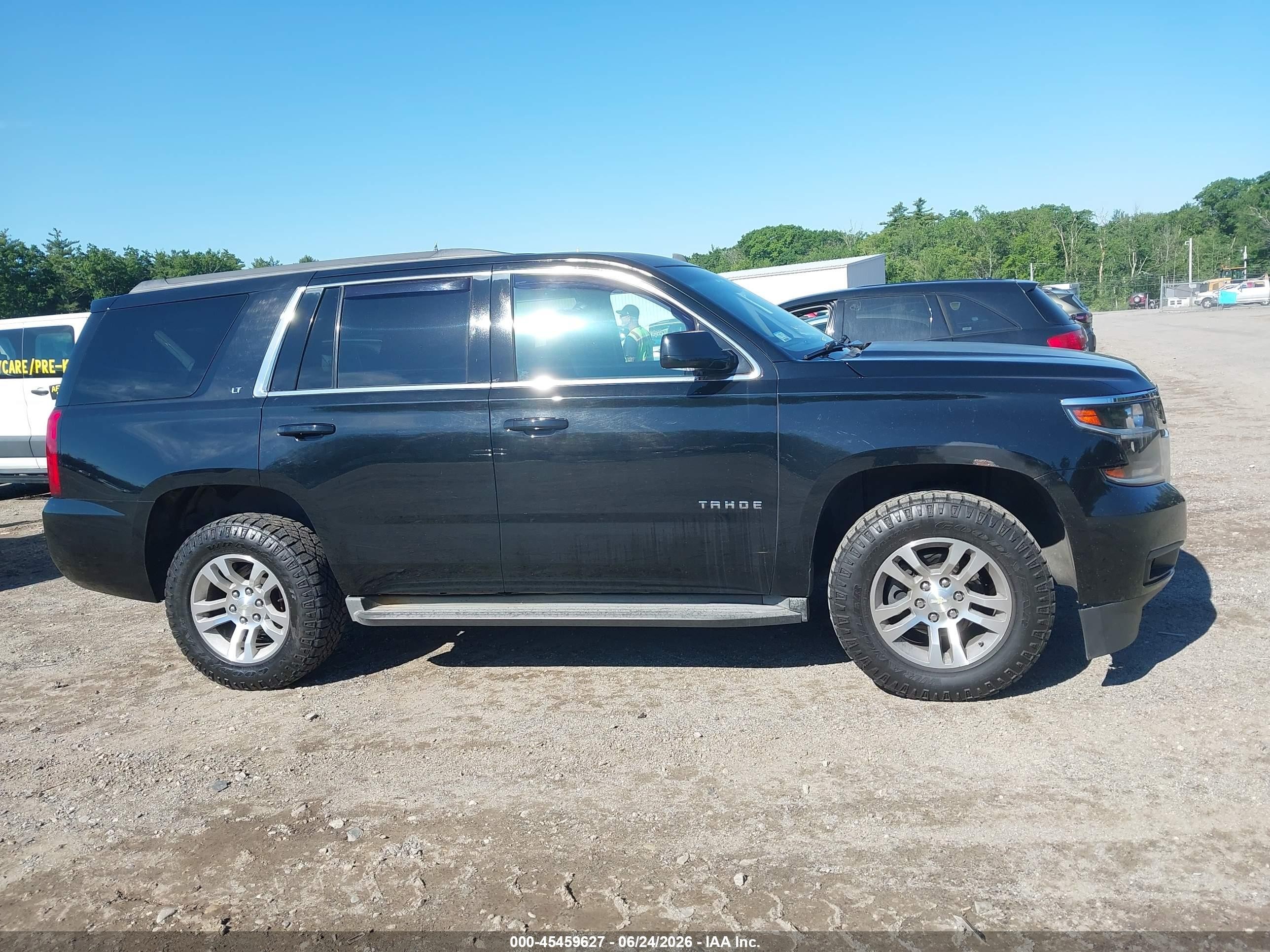 2015 Chevrolet Tahoe Lt Black vin: 1GNSKBKC7FR308638