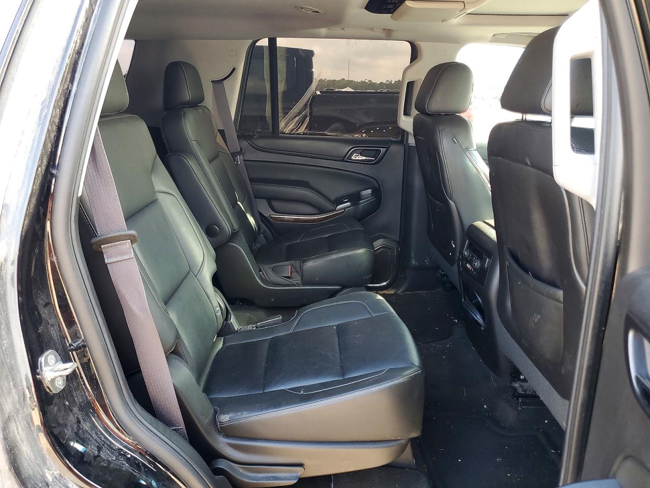 2015 Chevrolet Tahoe 4d Lt Черный vin: 1GNSKBKC7FR591008