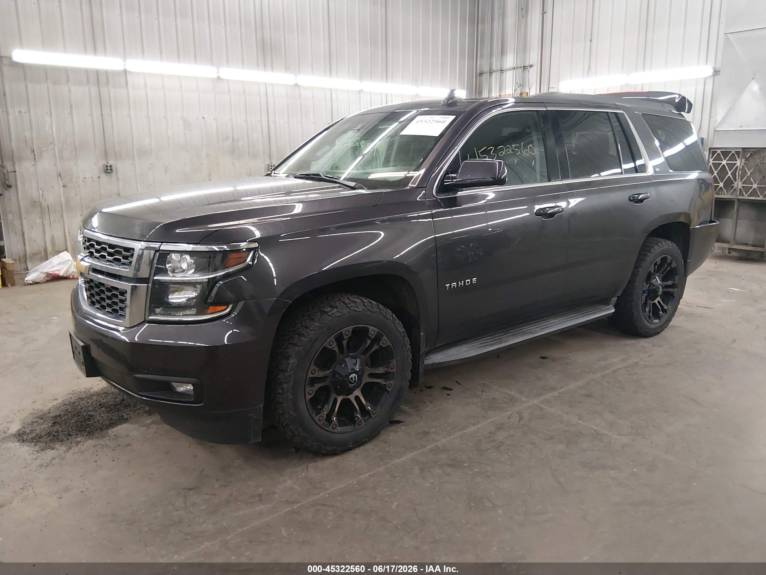 2015 Chevrolet Tahoe Lt Gray vin: 1GNSKBKC7FR595818