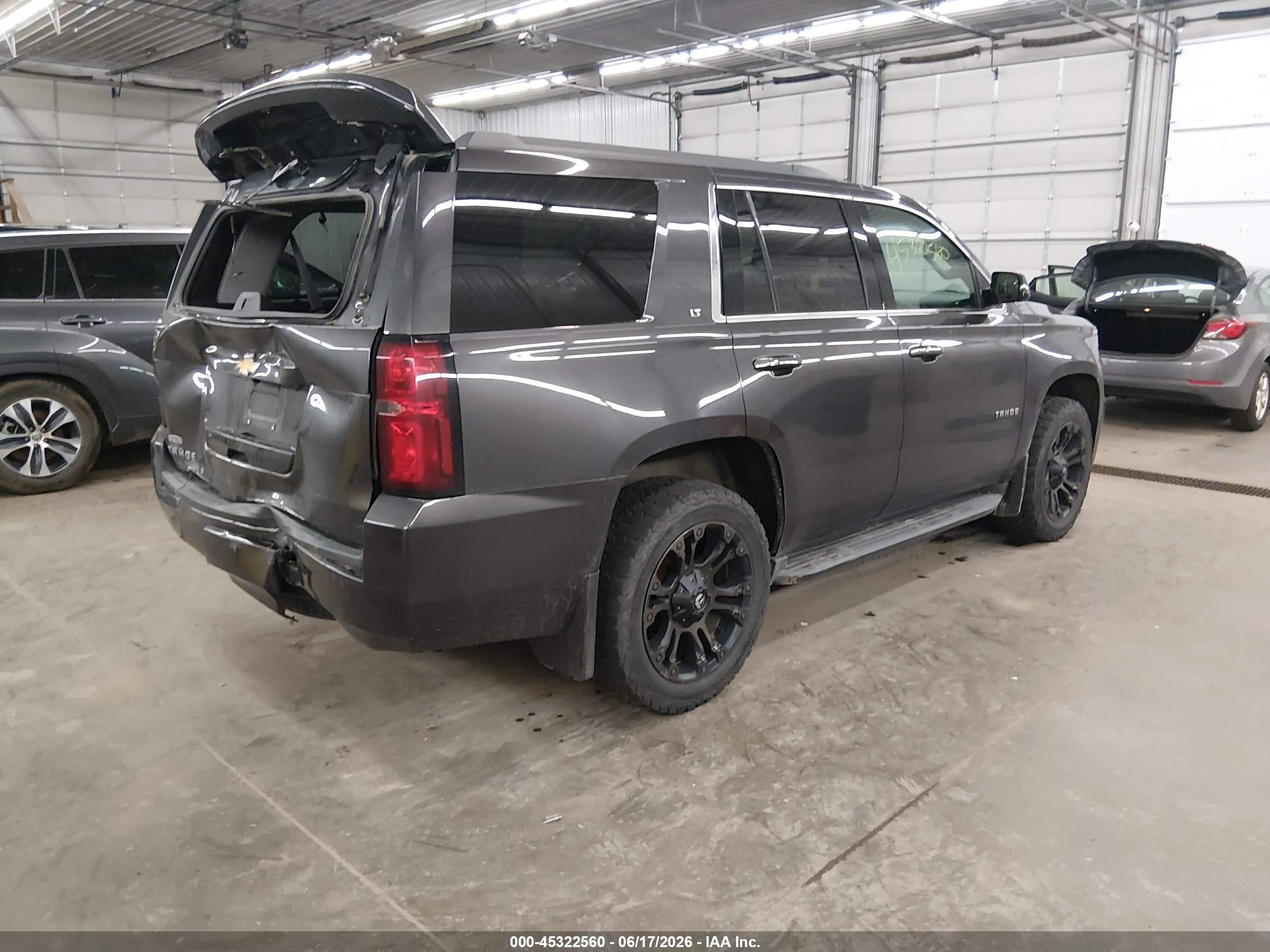 2015 Chevrolet Tahoe Lt Gray vin: 1GNSKBKC7FR595818