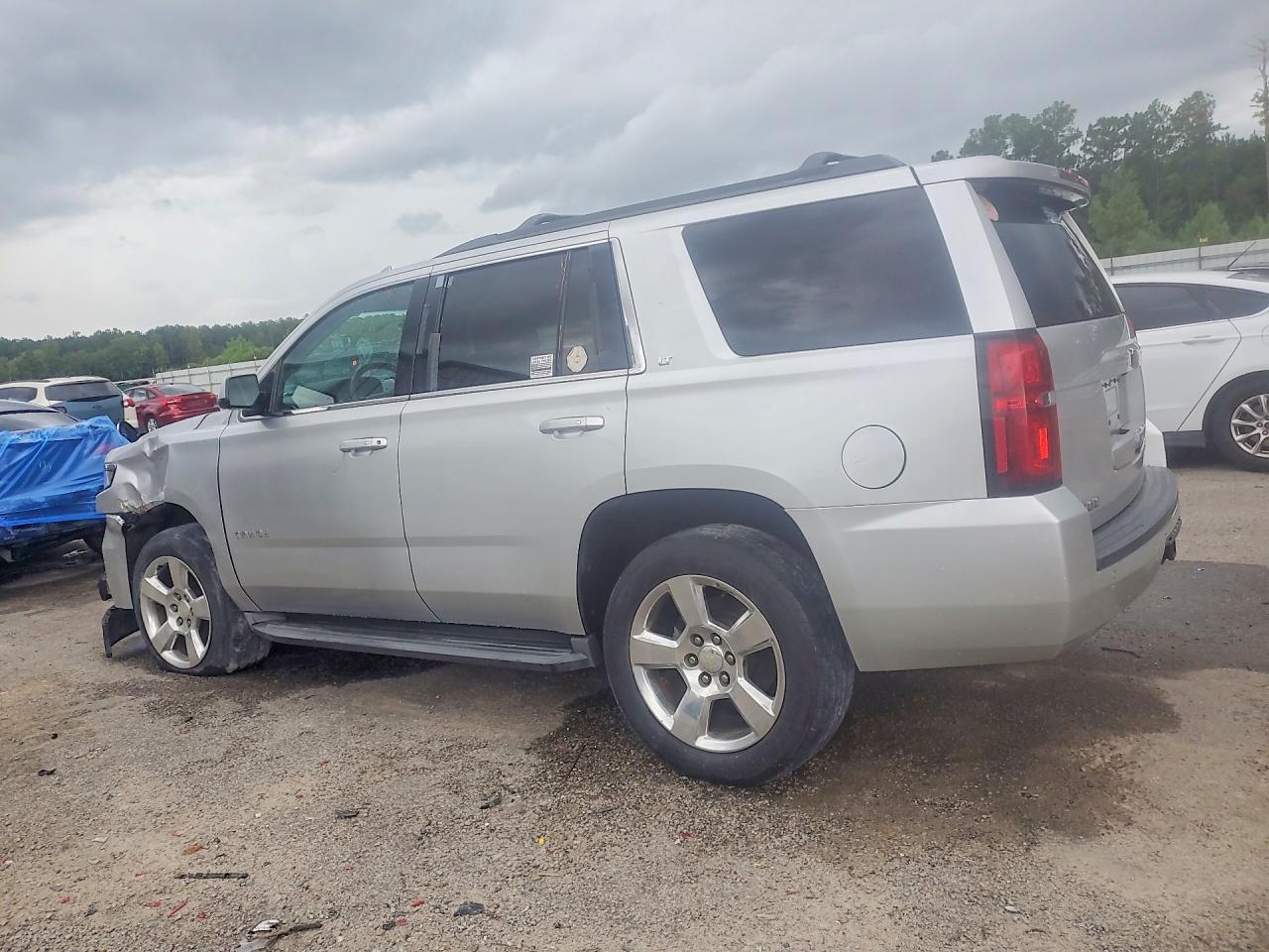 2015 Chevrolet Tahoe K1500 Lt Silver vin: 1GNSKBKC7FR724284