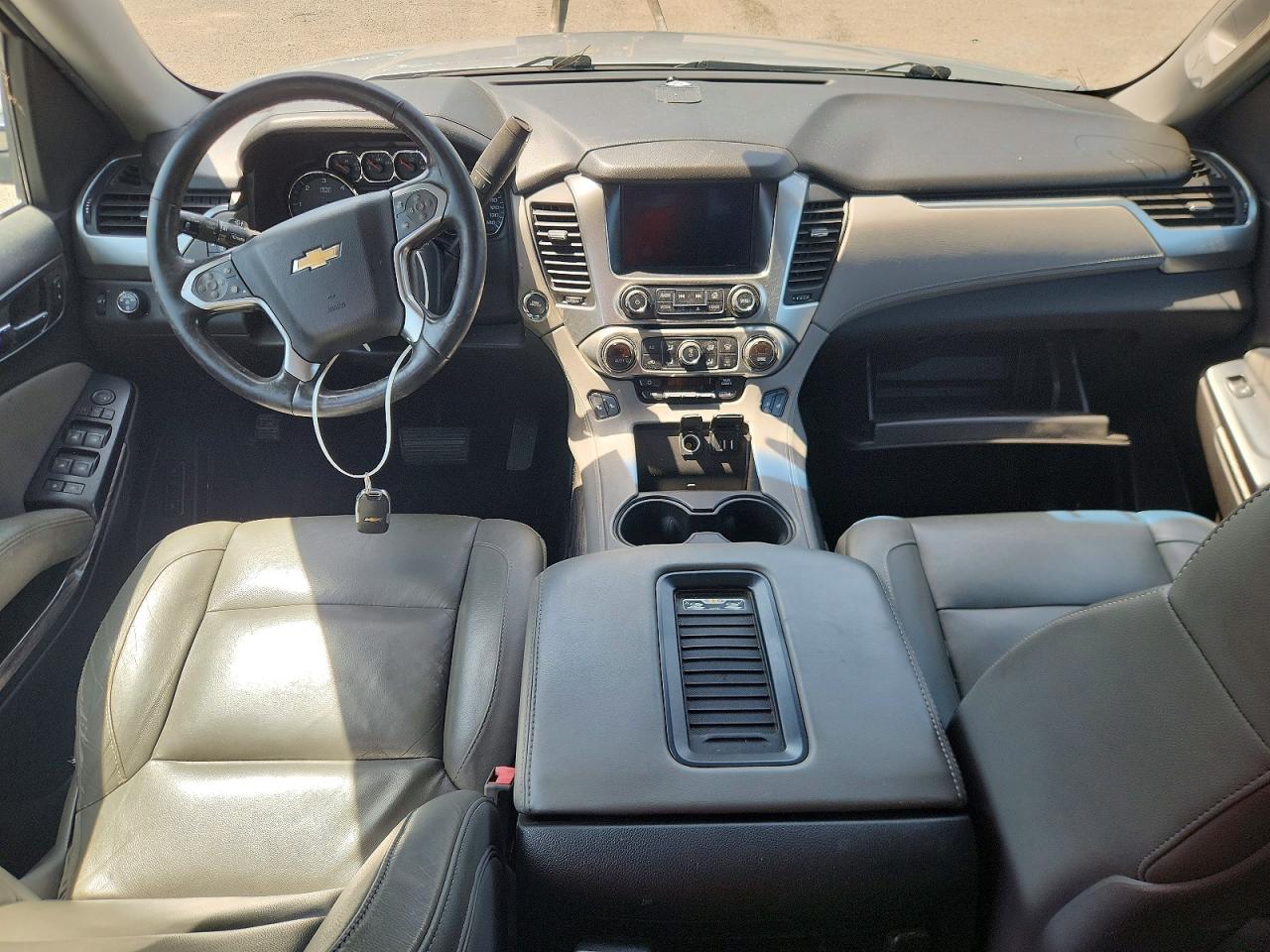 2015 Chevrolet Tahoe K1500 Lt Silver vin: 1GNSKBKC7FR724284