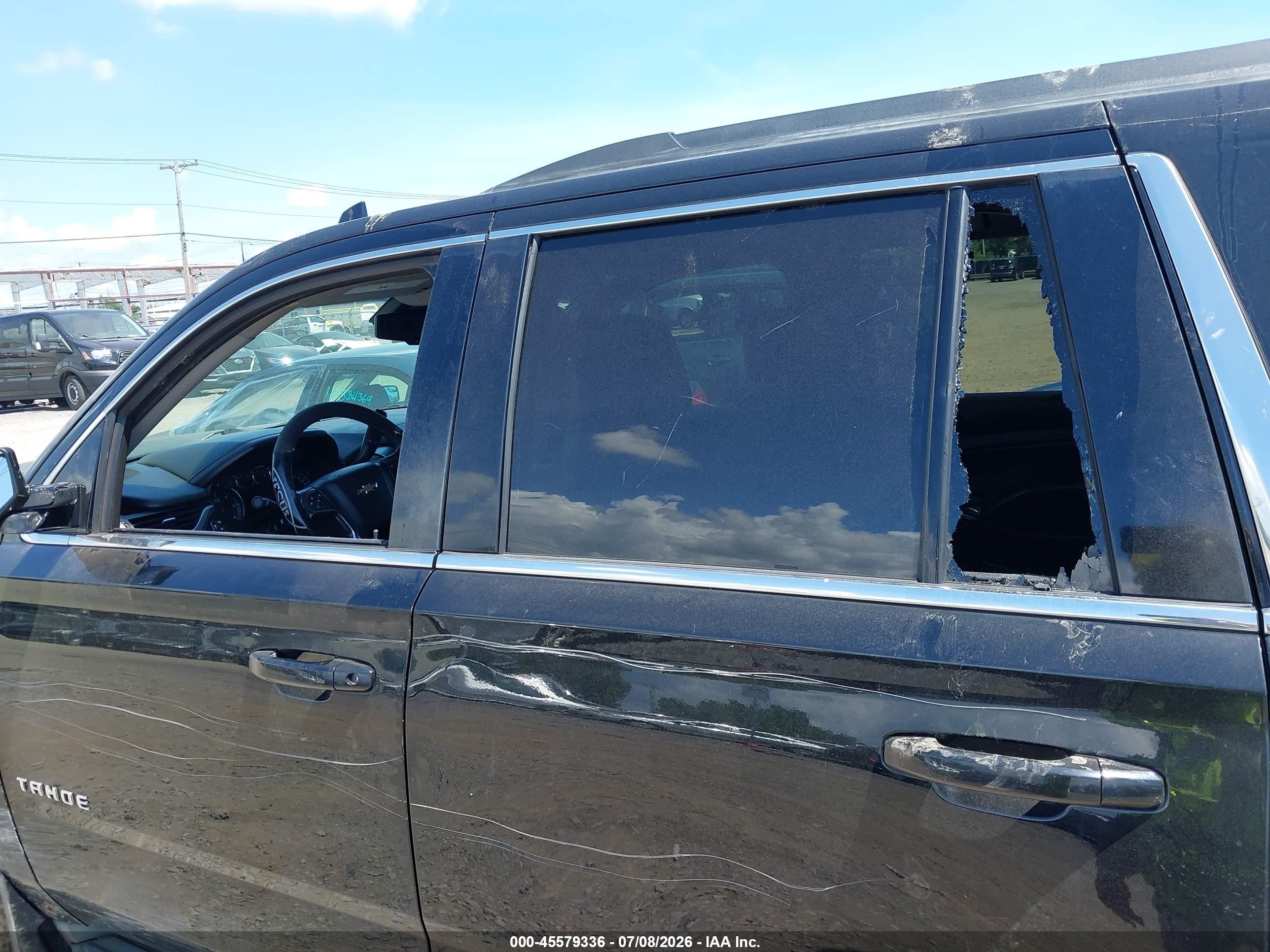 2015 Chevrolet Tahoe Lt Black vin: 1GNSKBKC8FR537328