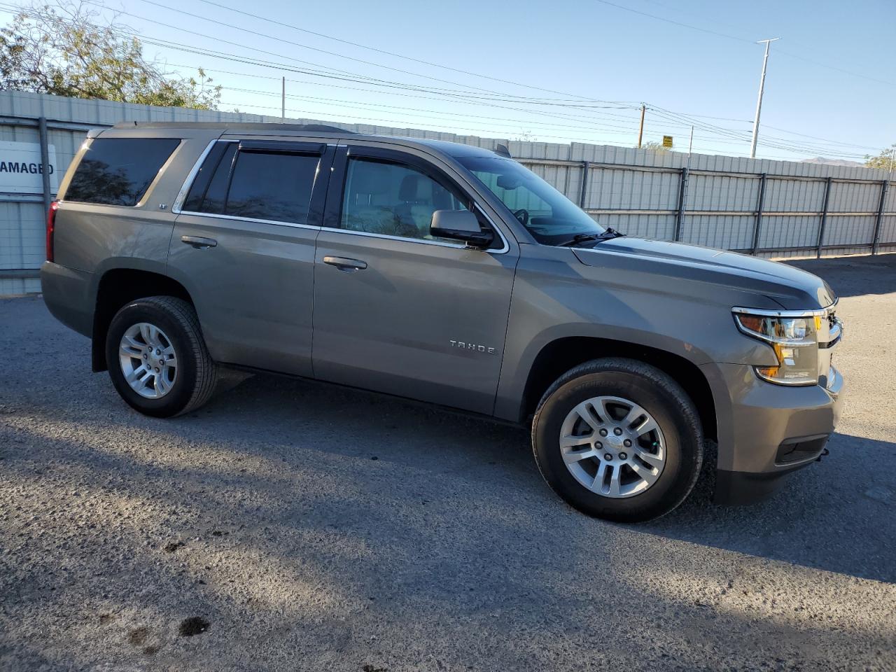 2018 Chevrolet Tahoe K1500 Lt Gray vin: 1GNSKBKC8JR198661