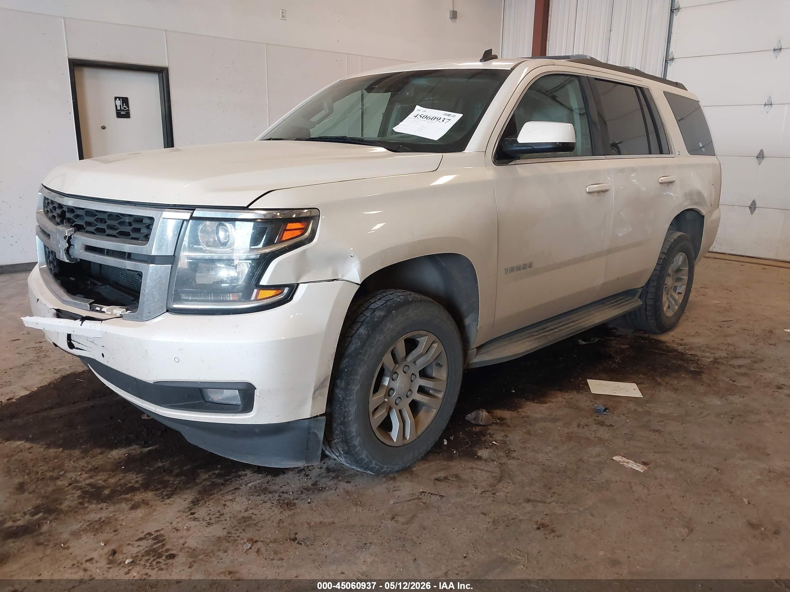 2015 Chevrolet Tahoe Lt White vin: 1GNSKBKC9FR102544