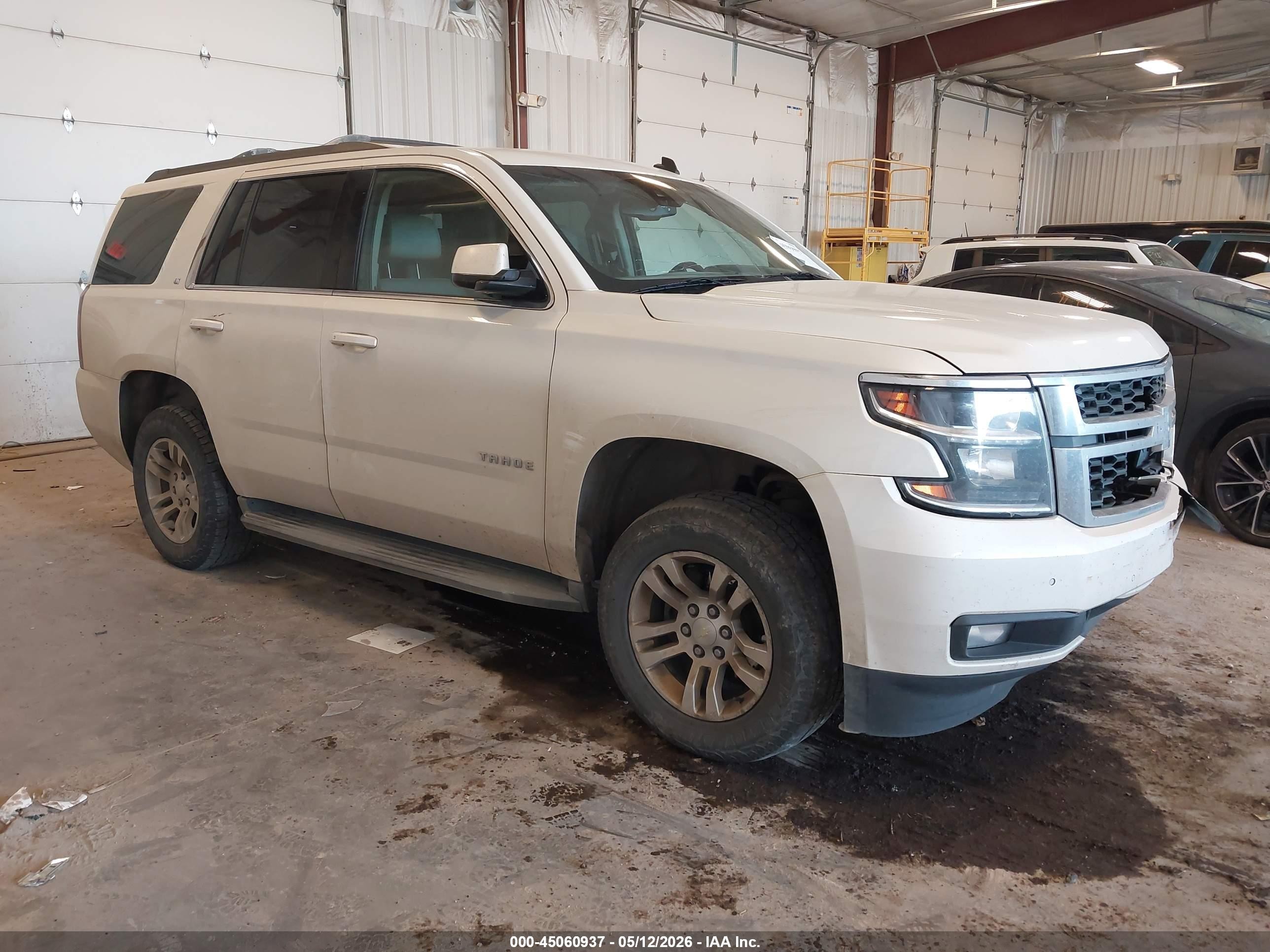 2015 Chevrolet Tahoe Lt White vin: 1GNSKBKC9FR102544