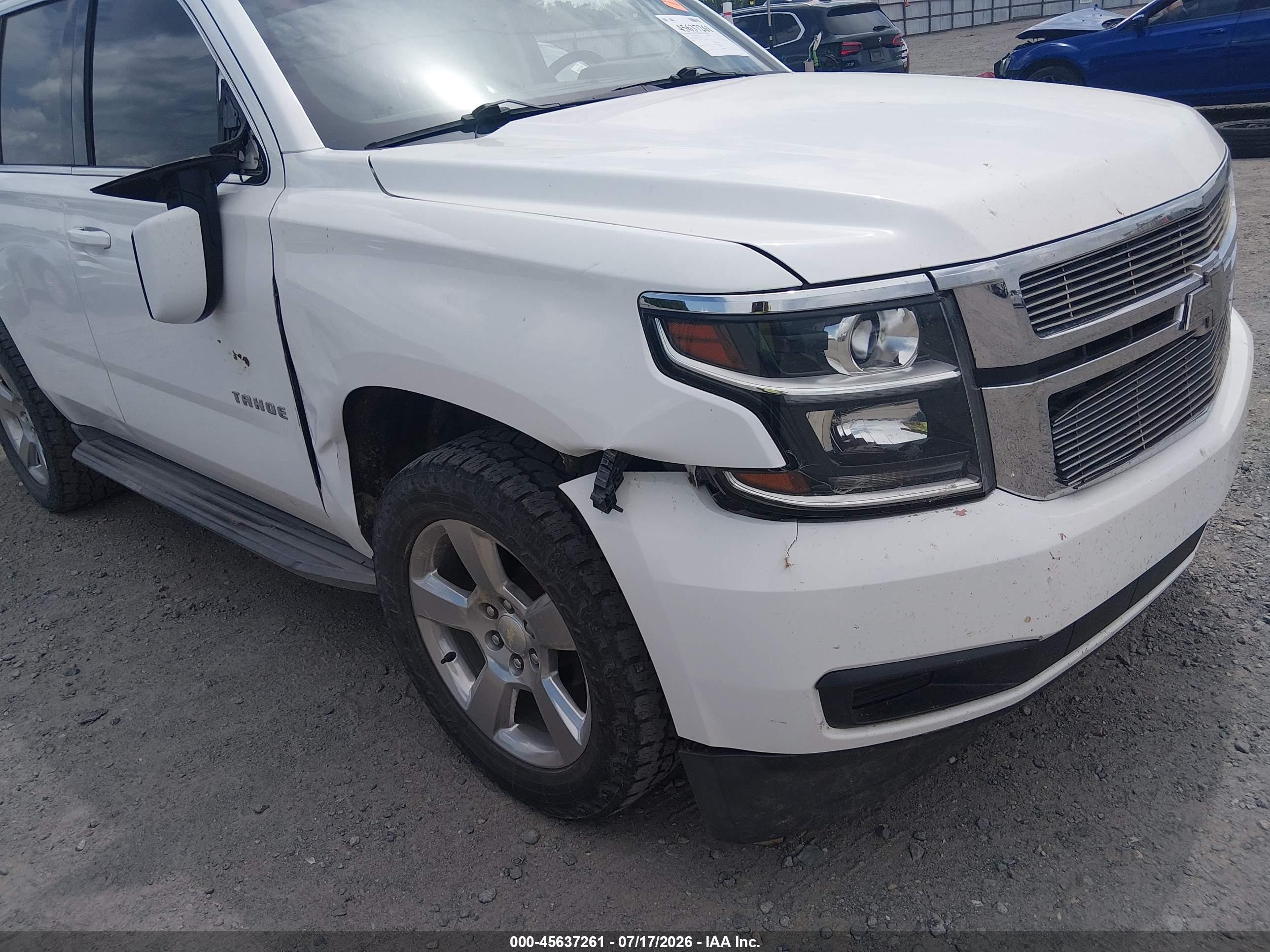 2015 Chevrolet Tahoe Lt White vin: 1GNSKBKC9FR110272