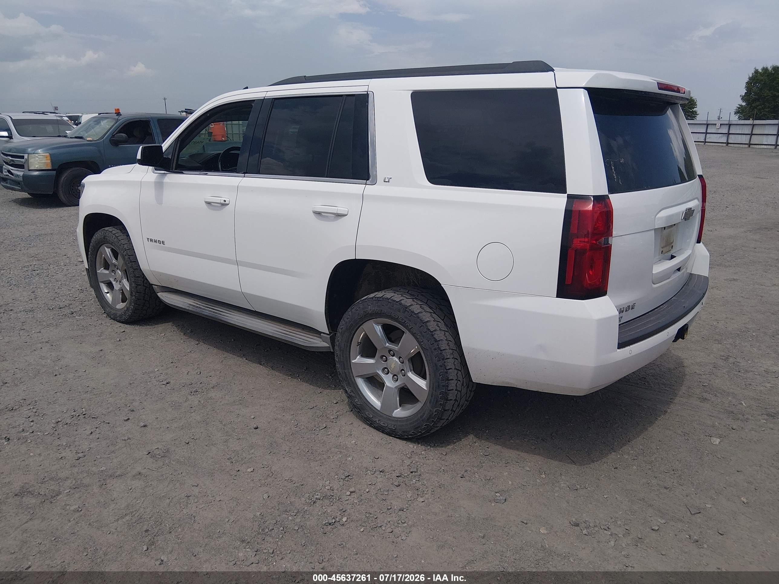 2015 Chevrolet Tahoe Lt White vin: 1GNSKBKC9FR110272