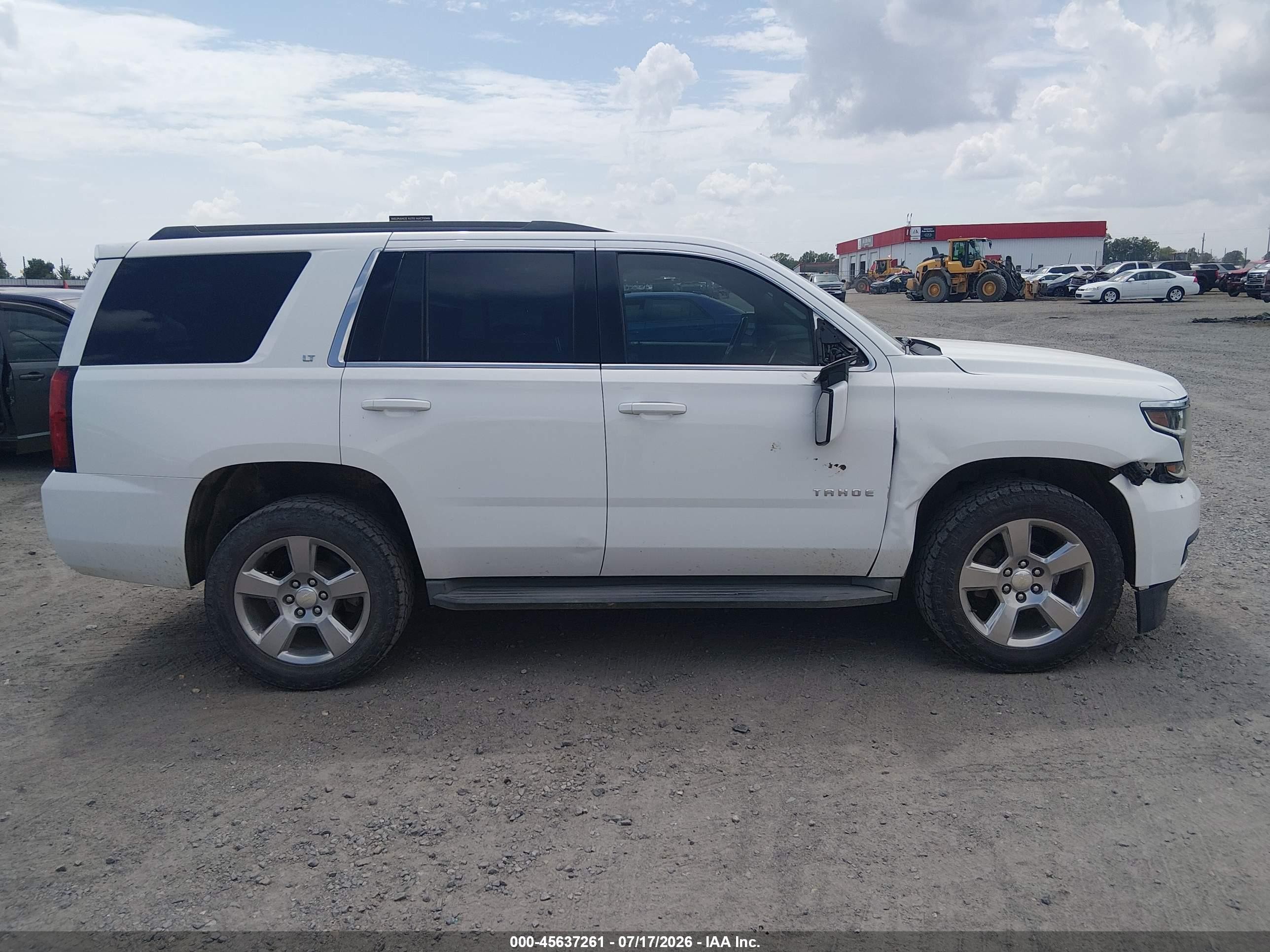 2015 Chevrolet Tahoe Lt White vin: 1GNSKBKC9FR110272