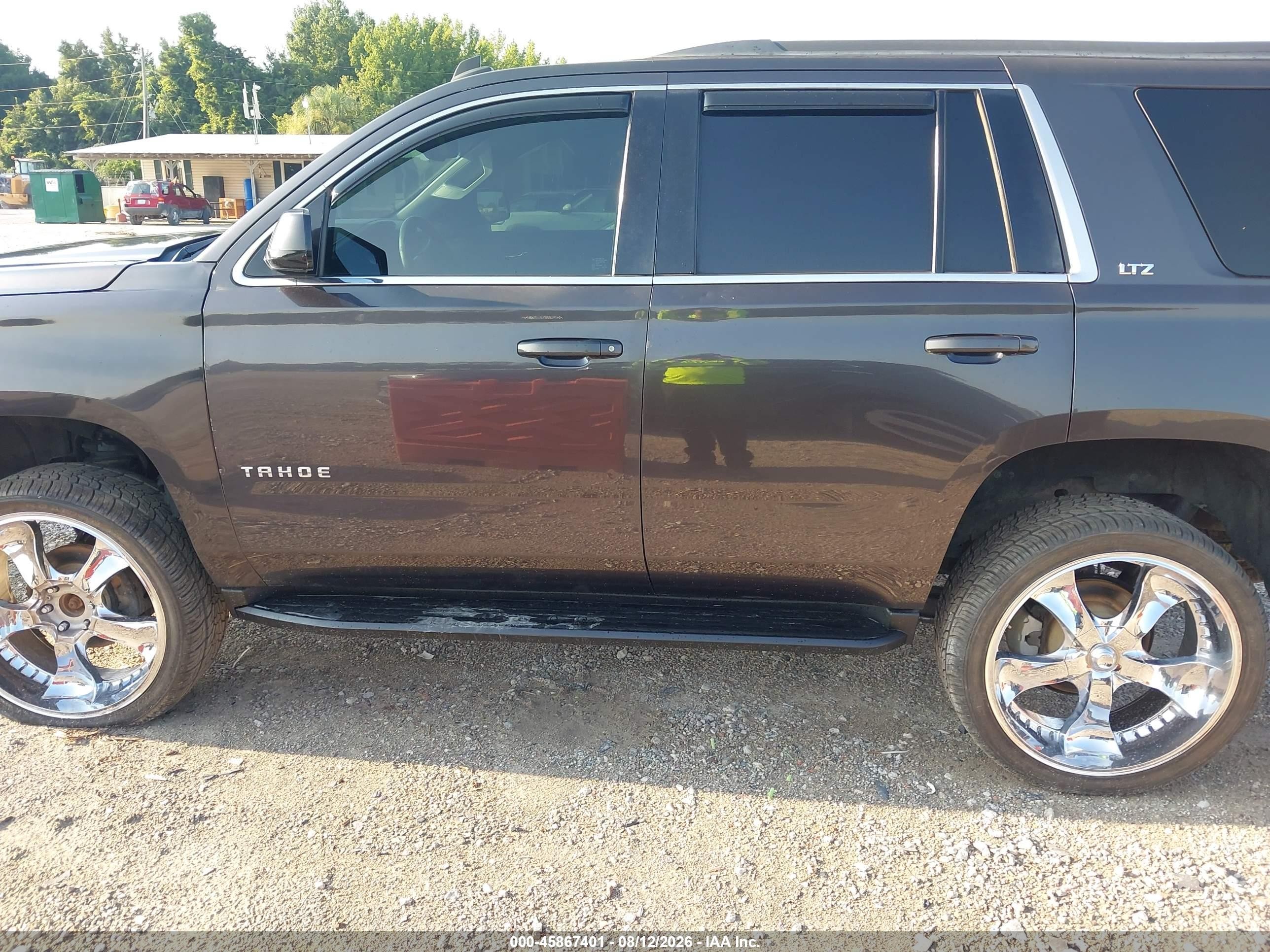 2015 Chevrolet Tahoe Lt Brown vin: 1GNSKBKC9FR202336