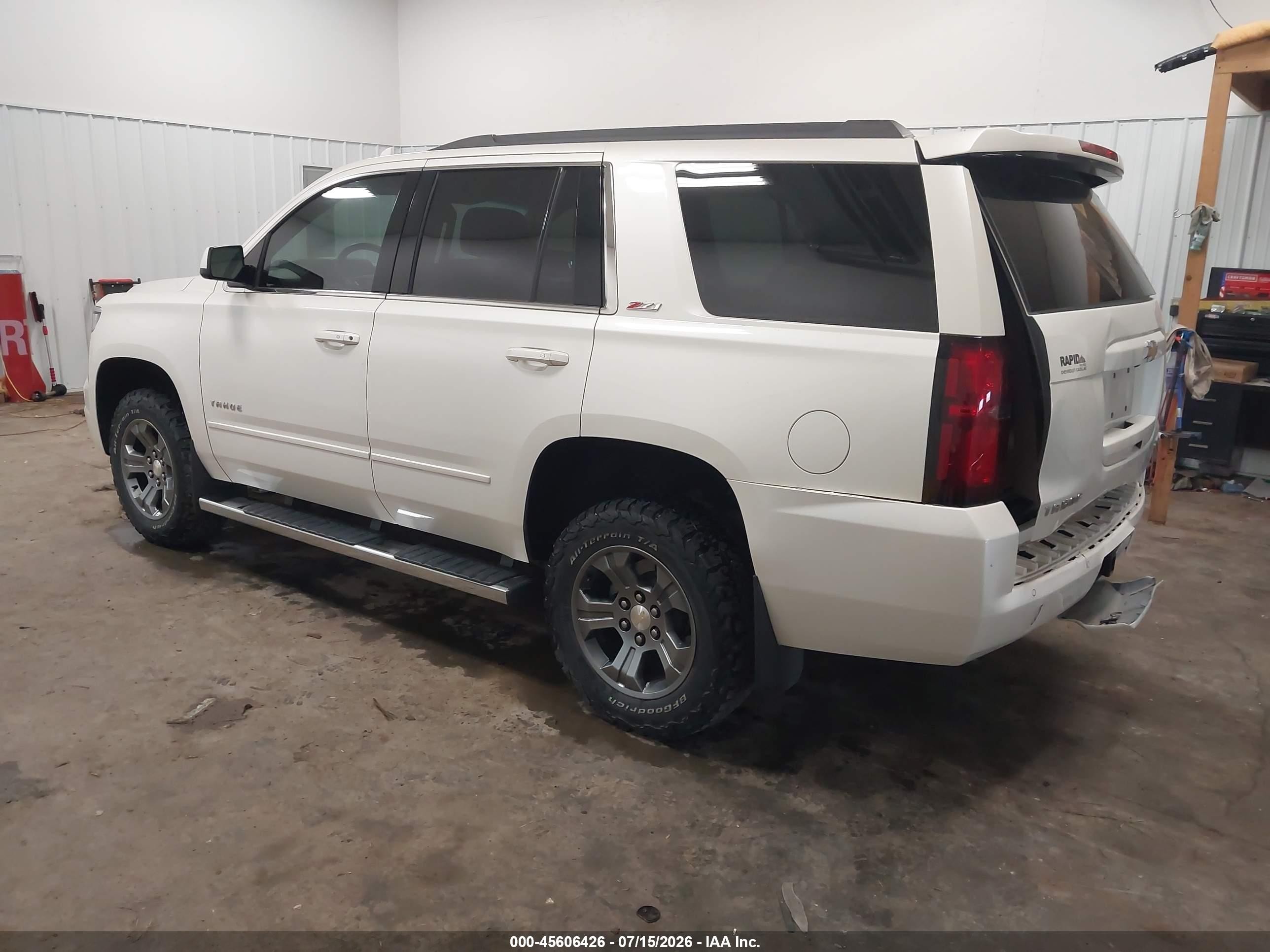 2015 Chevrolet Tahoe Lt White vin: 1GNSKBKC9FR591351