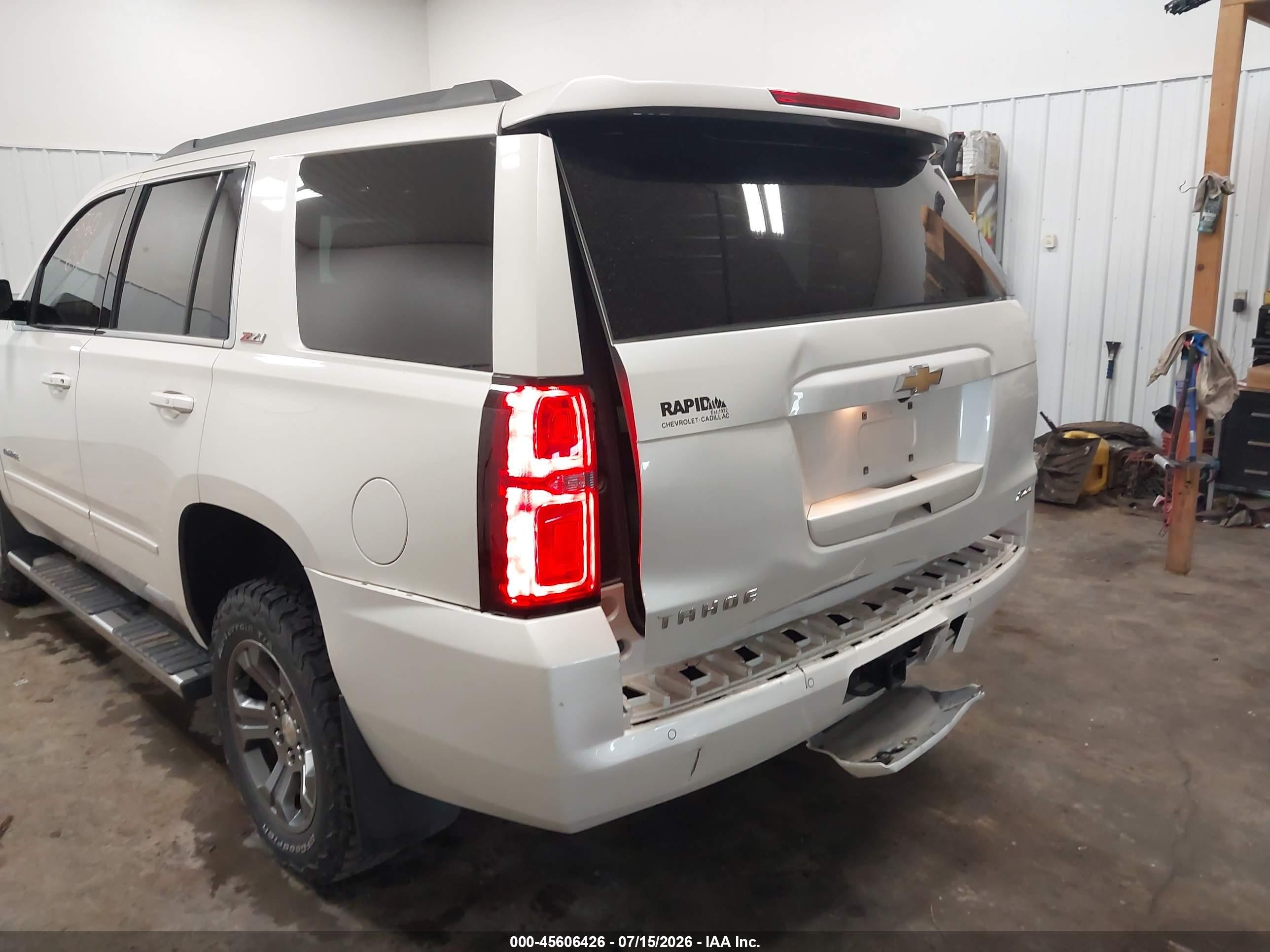 2015 Chevrolet Tahoe Lt White vin: 1GNSKBKC9FR591351