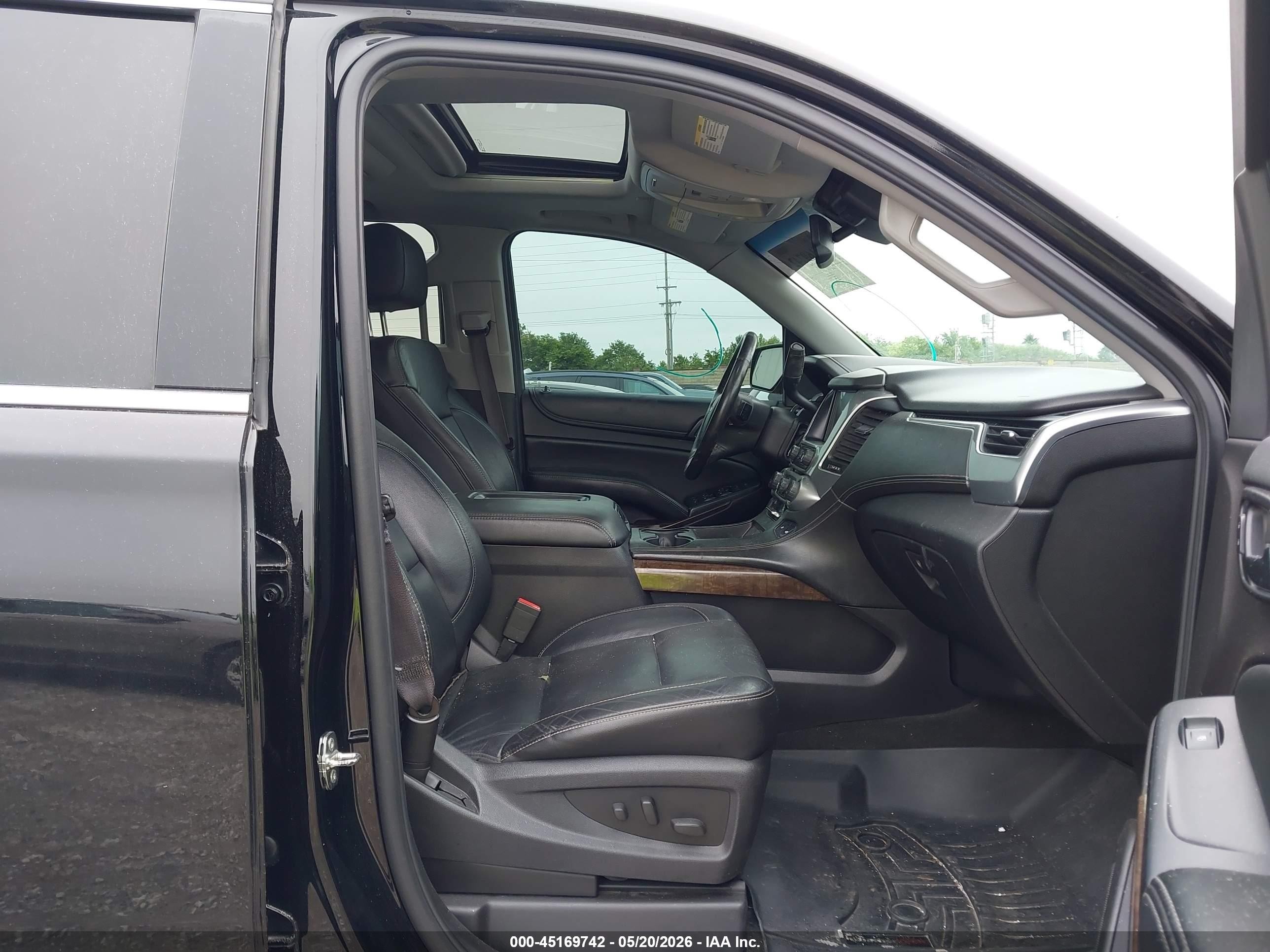 2015 Chevrolet Tahoe Lt Black vin: 1GNSKBKC9FR609430
