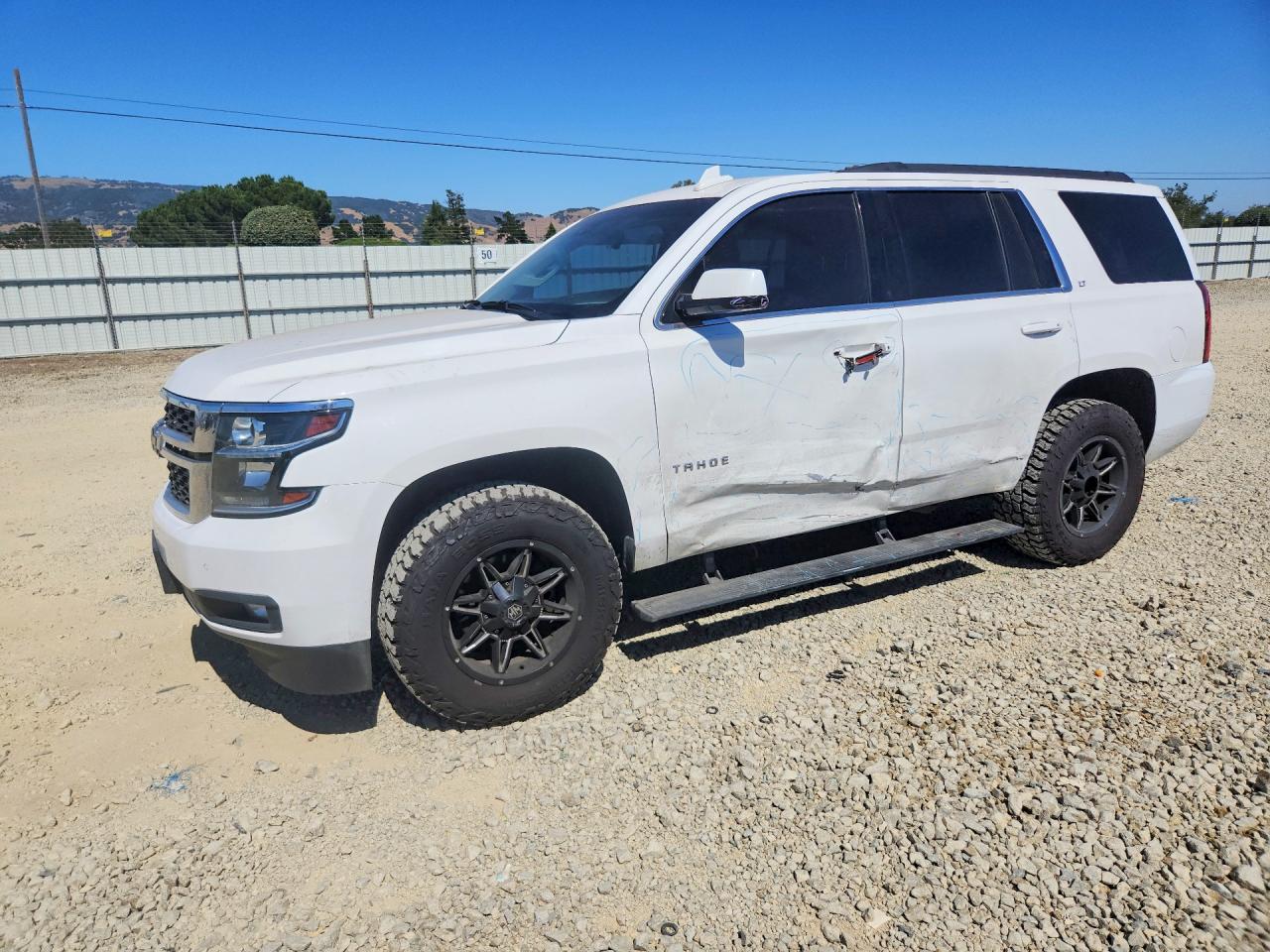 2015 Chevrolet Tahoe K1500 Lt White vin: 1GNSKBKC9FR633744