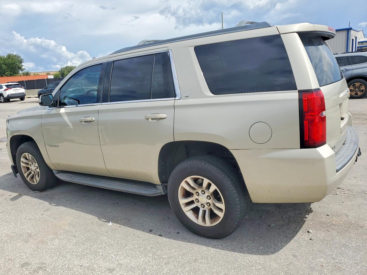 2015 Chevrolet Tahoe K1500 Lt Золотой vin: 1GNSKBKC9FR658482
