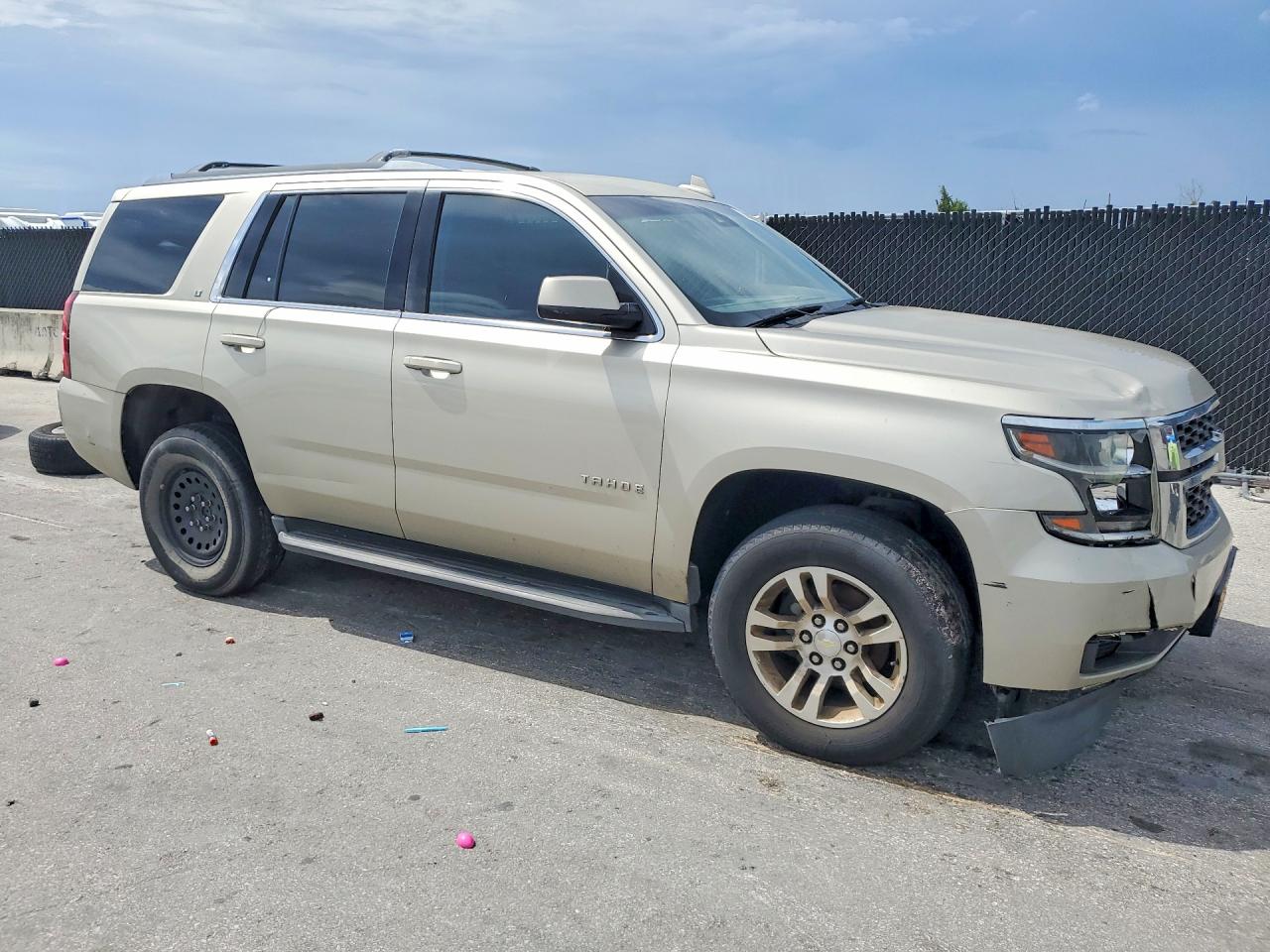 2015 Chevrolet Tahoe K1500 Lt Золотой vin: 1GNSKBKC9FR658482